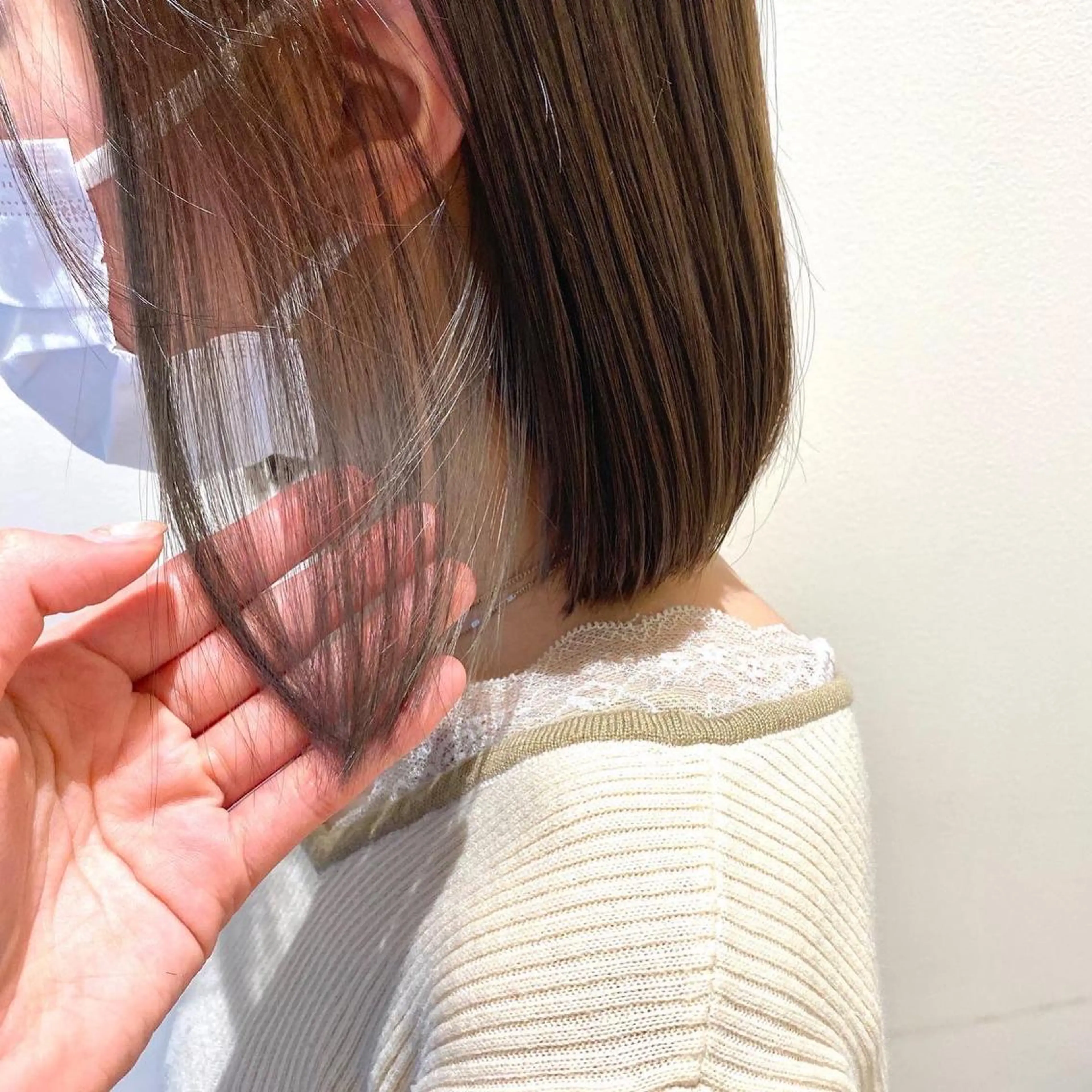 ミディアム カラー カット ヘアカラー トリートメント 細めハイライト🩶 ボブ/レイヤーカットのヘアスタイル