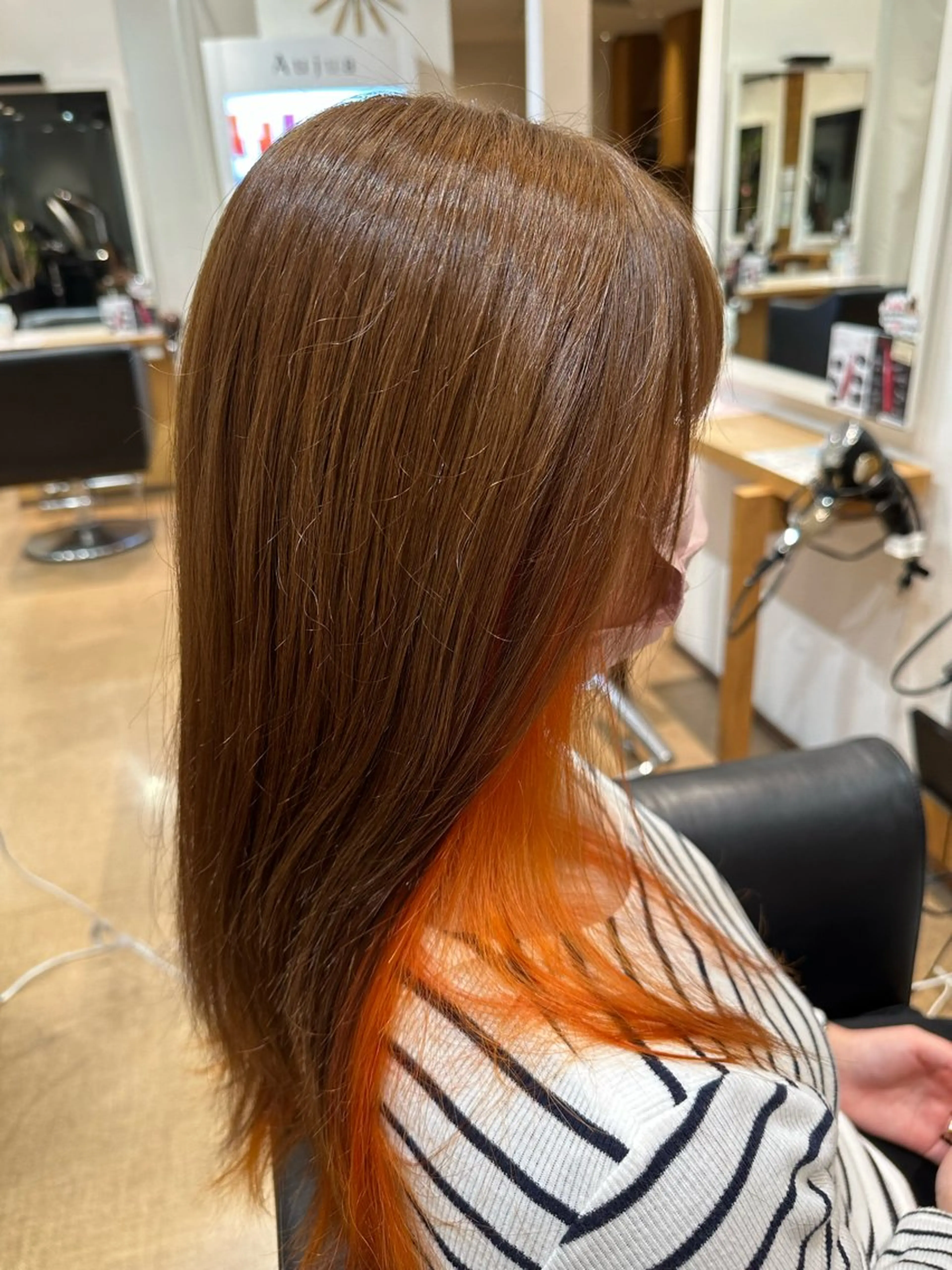 カラー インナーカラー オレンジ 鈴木 優斗のヘアスタイル