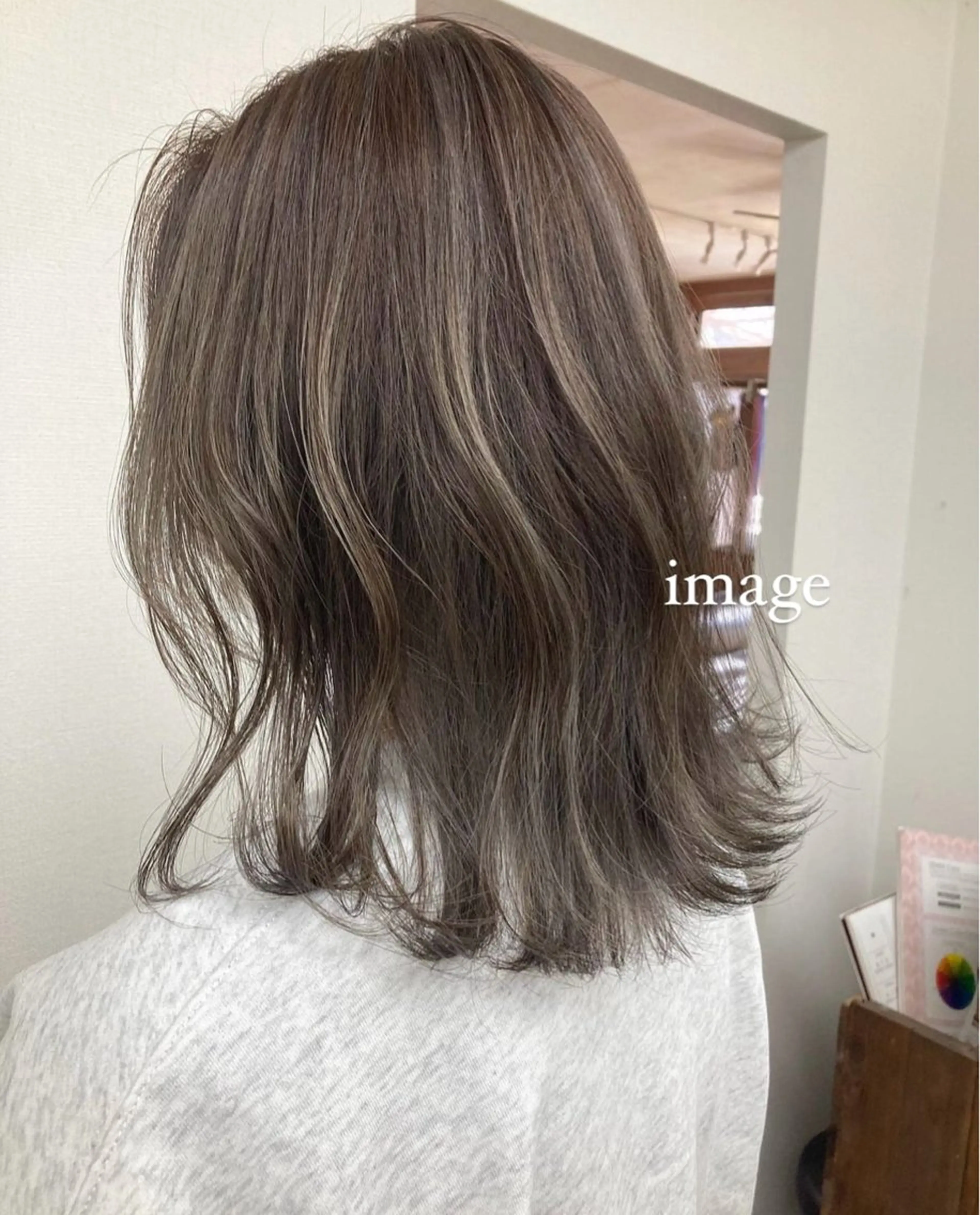 大人気ハイライト限定価格 ⟡.·  「ハイライト＋全体カラー」の写真