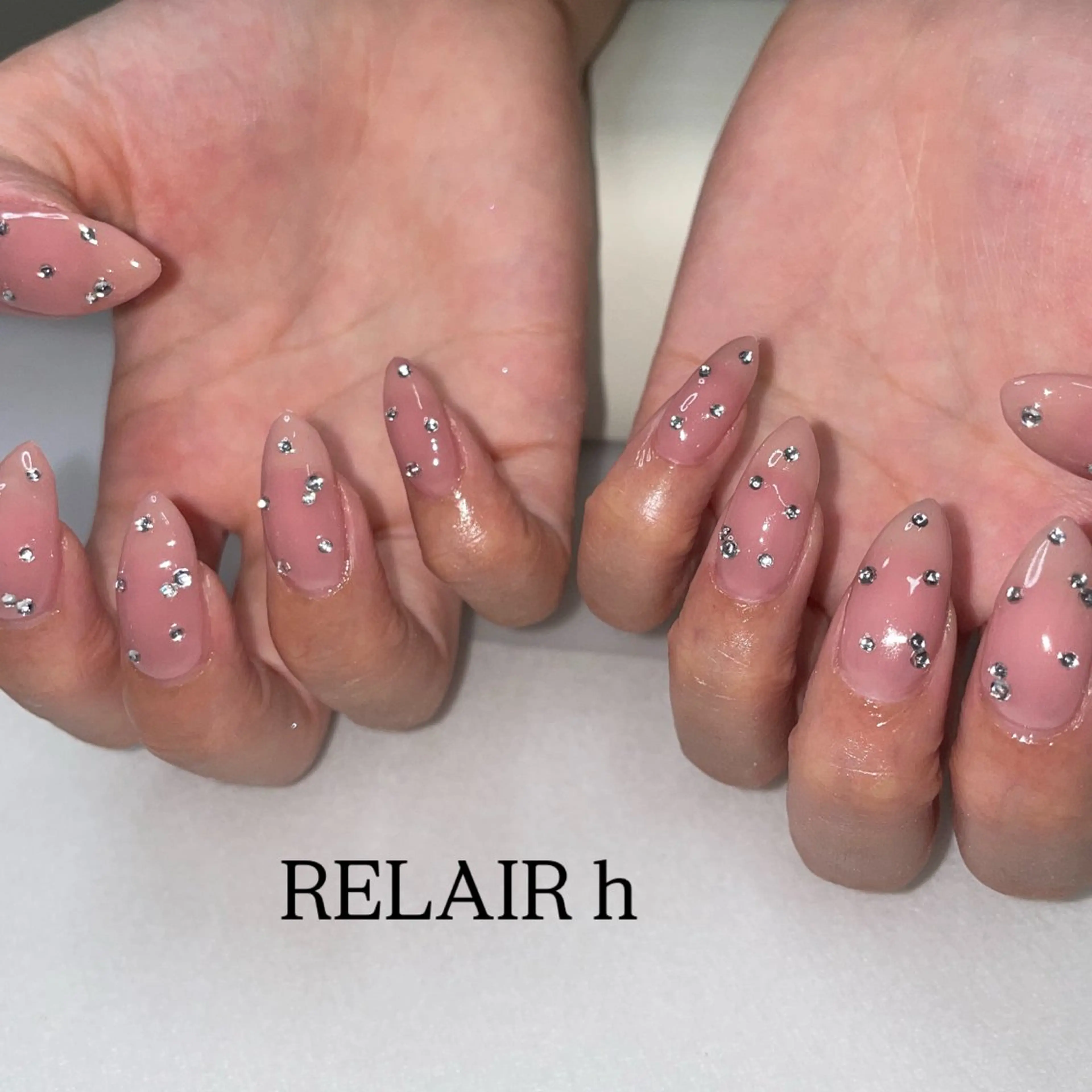 ネイル RELAIR h所属・西村 彩音のネイルデザイン