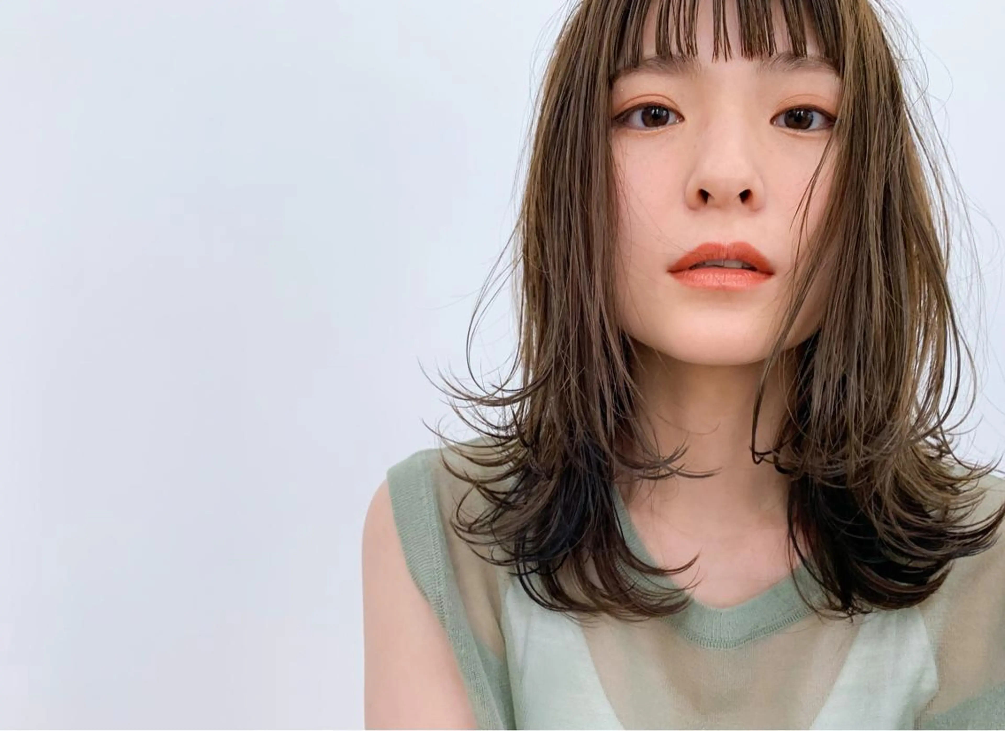 【前髪カット+透明感カラー】の写真