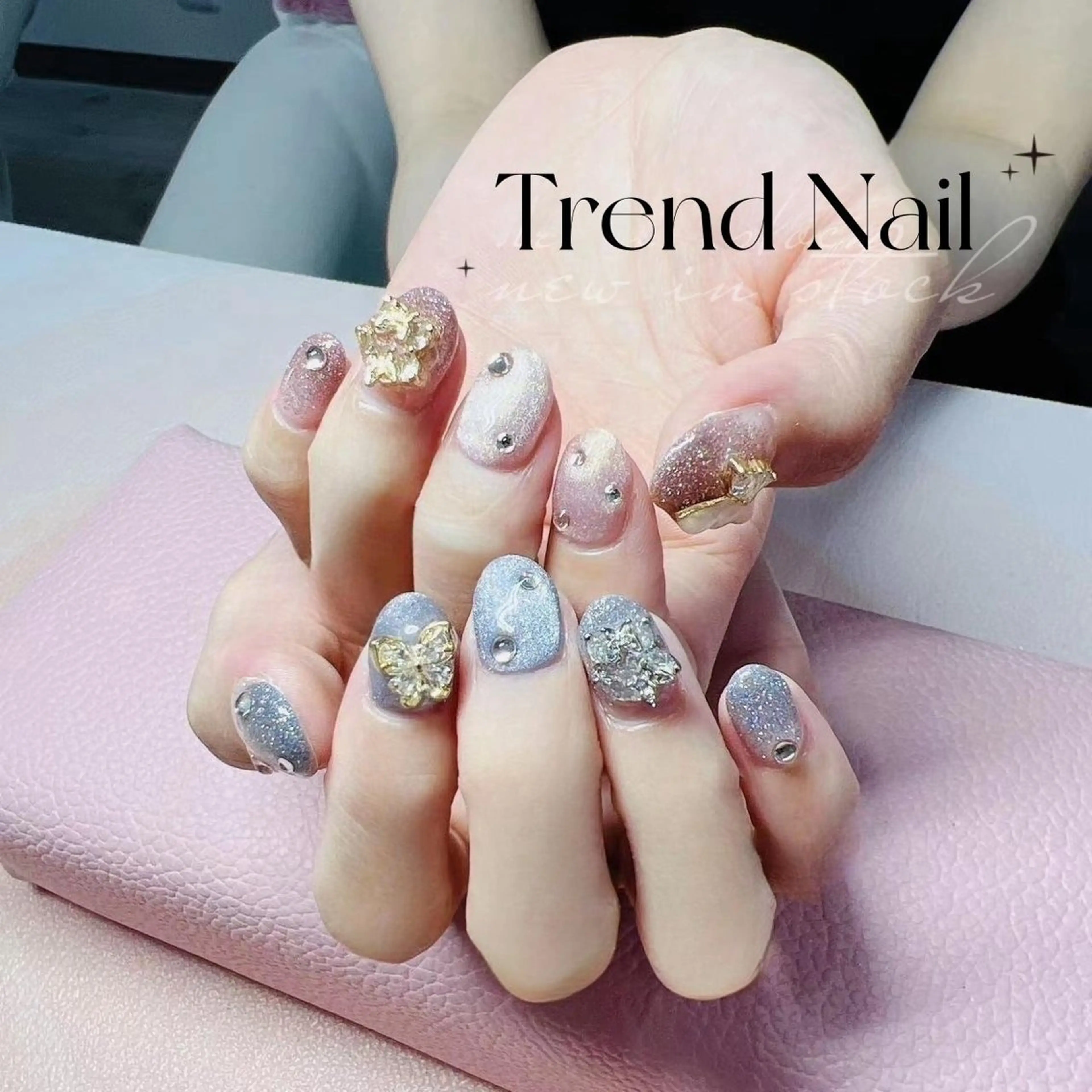 ネイル ハンドネイル トレンド ネイル スタジオのネイルデザイン