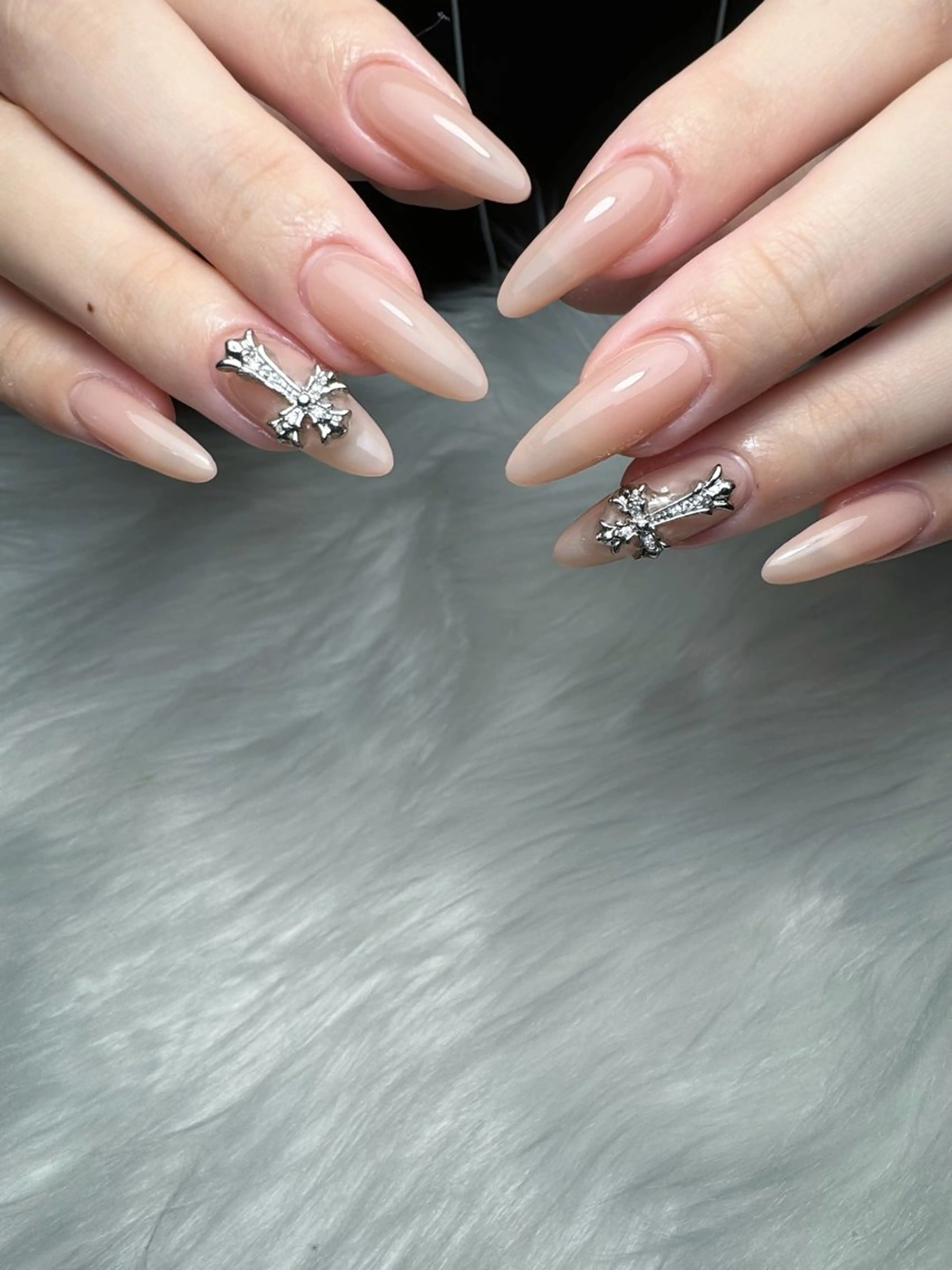 ネイル アールビーネイル所属・mase Megumiのネイルデザイン