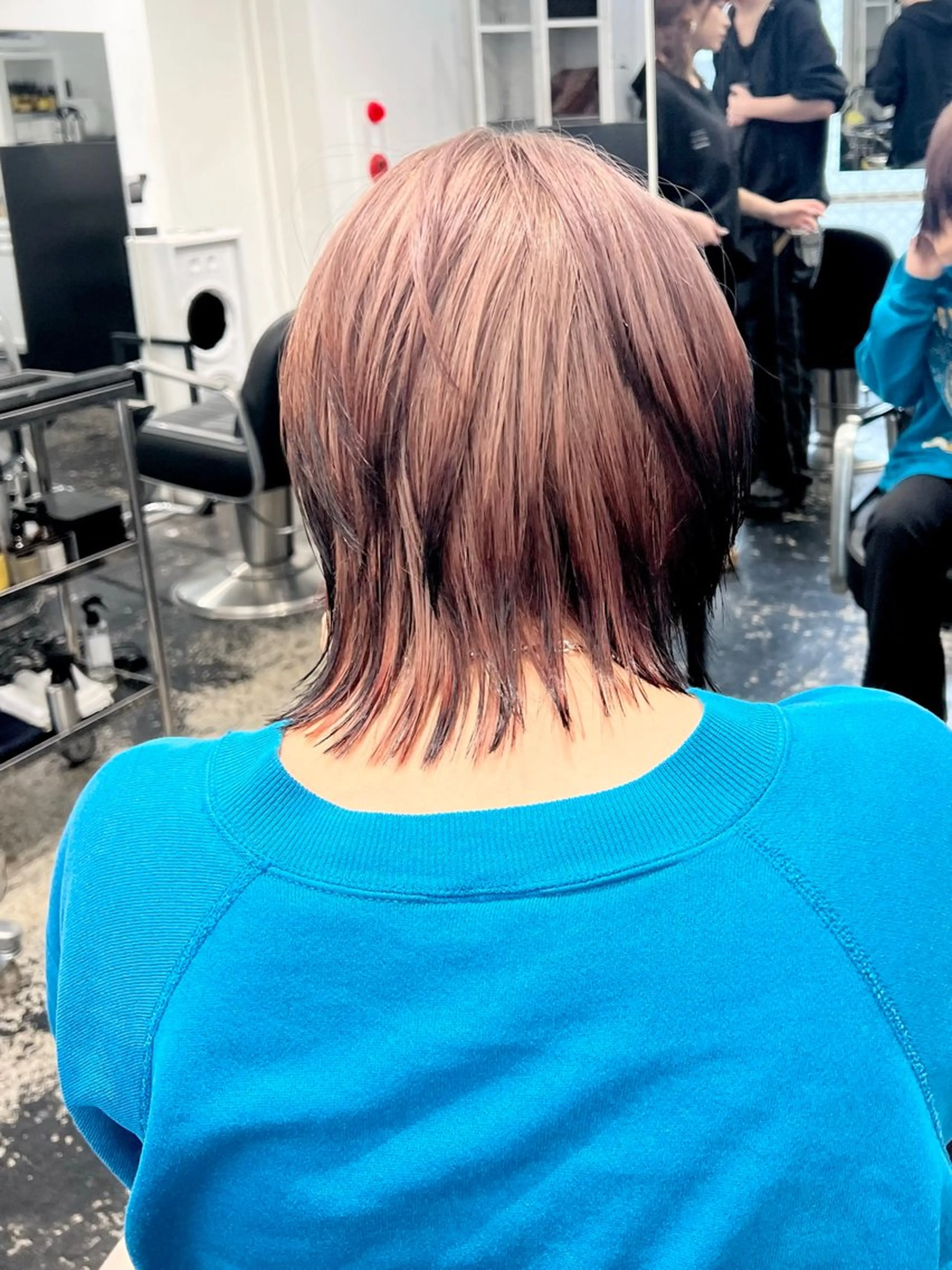 ショート カラー アッシュ ベージュカラー ブリーチ ブロンド ケアブリーチ カット ヘアカラー トリートメント HARU//原宿🤍 リピート率NO.1のヘアスタイル