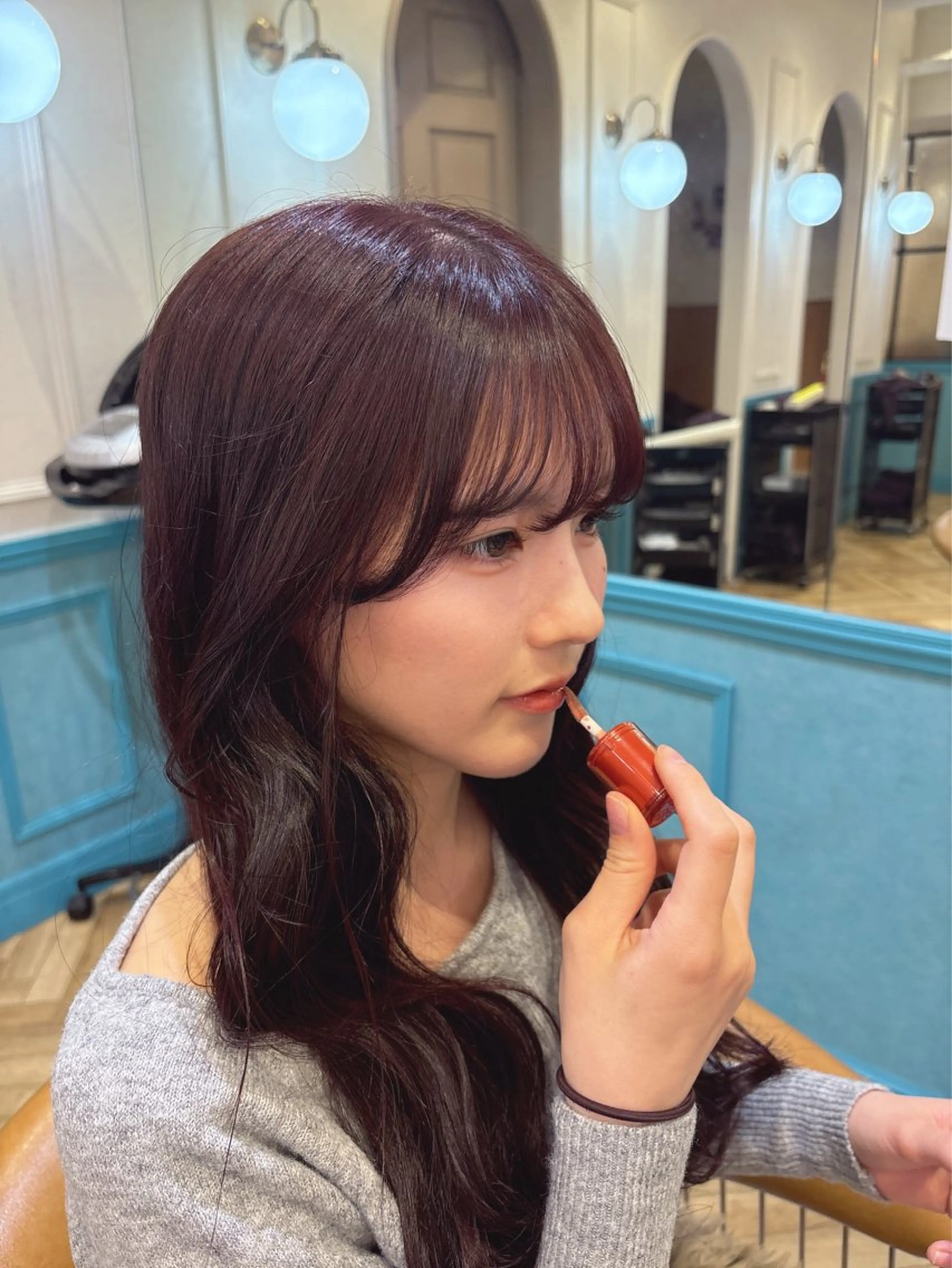 ロング カラー レッドカラー ヘアカラー トリートメント 顔周りレイヤーカット /髪質改善/ゆう🤍のヘアスタイル
