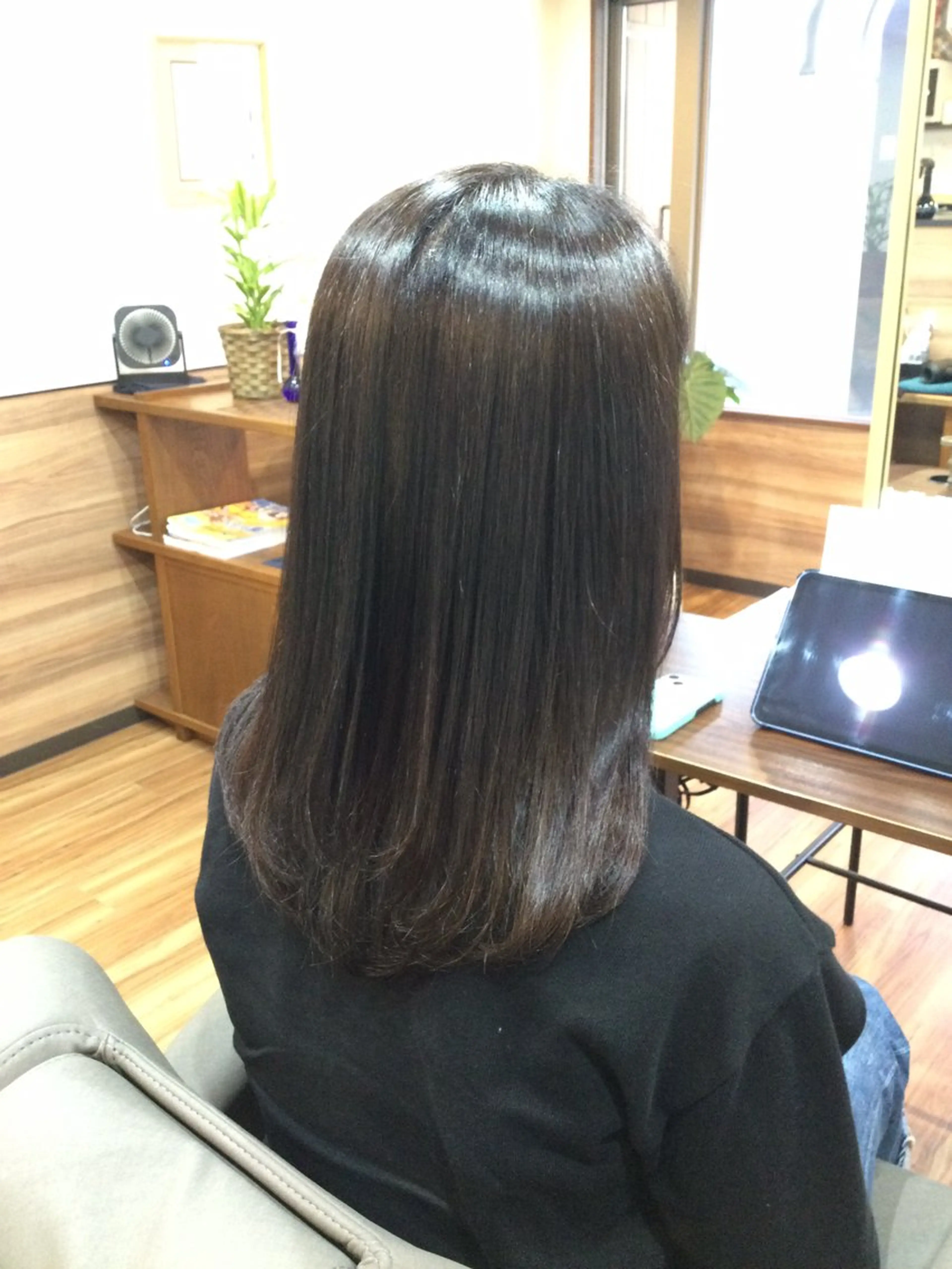 ミディアム Annon プライベートサロンのヘアスタイル