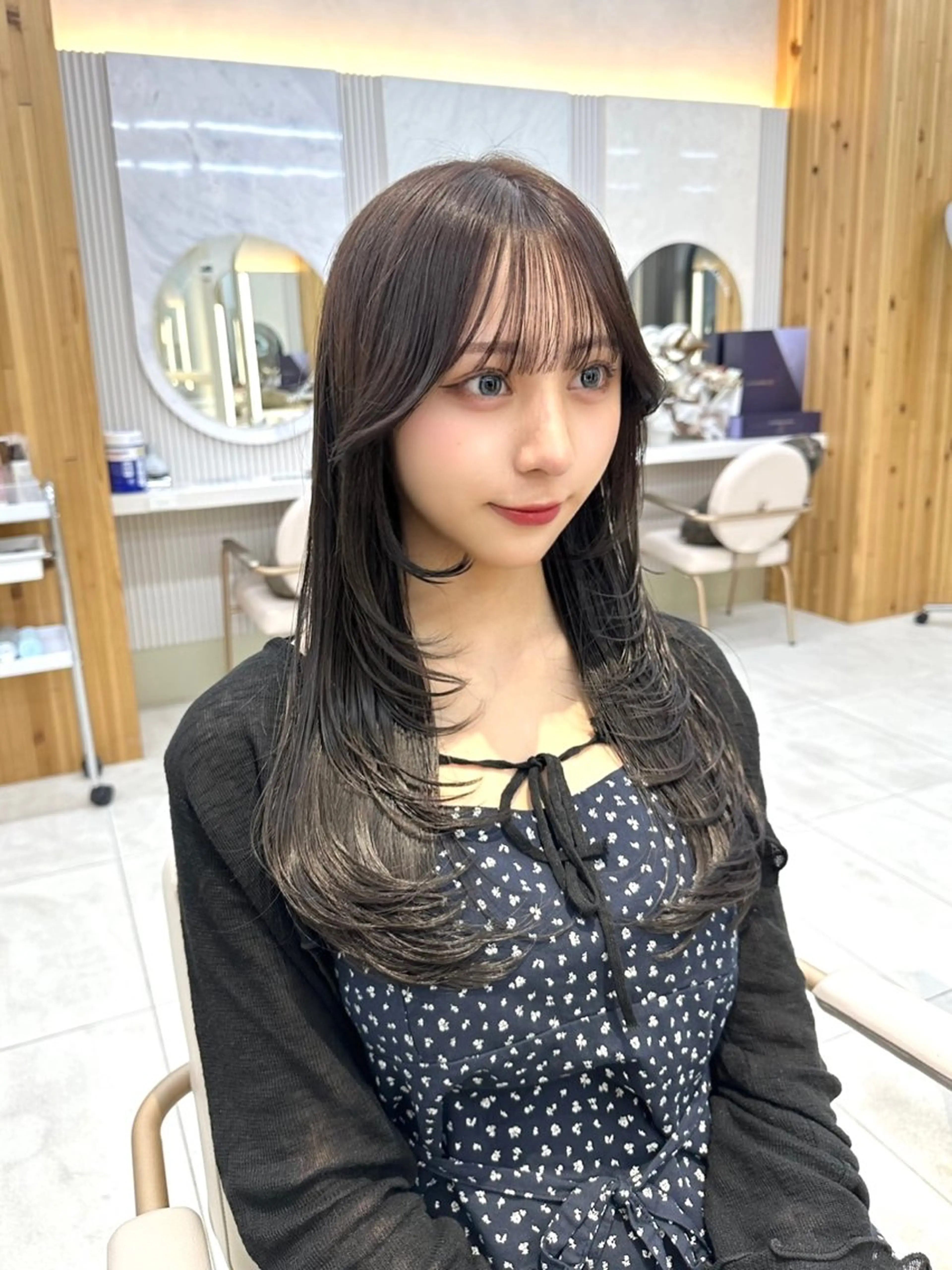 ロング カラー ダークグレー ダークグレージュ グレージュ くびれヘア 韓国風ヘア 🇰🇷韓国風くびれ ヘア🇰🇷中村優大のヘアスタイル