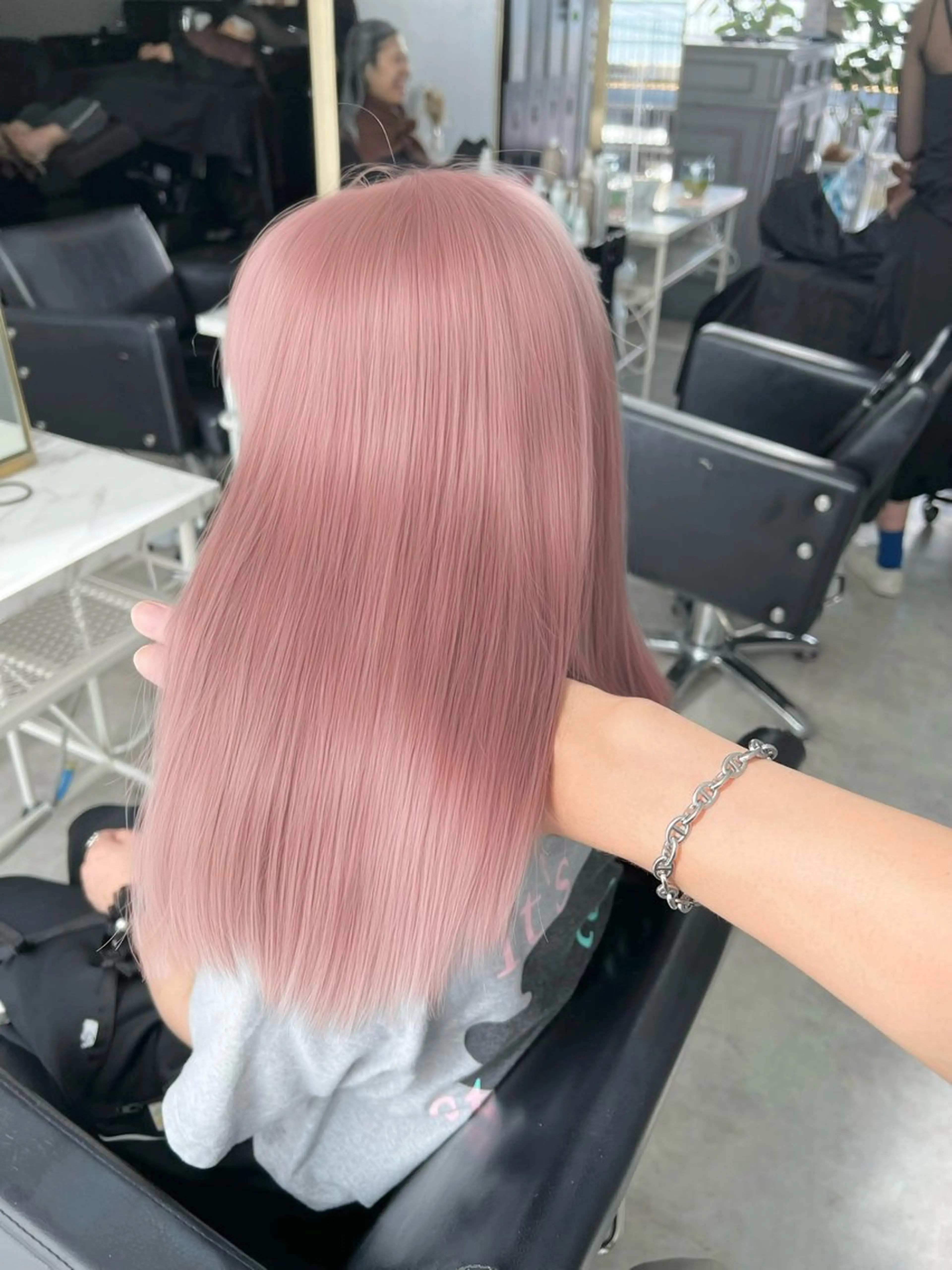 ミディアム カラー カット ヘアカラー トリートメント ヘアセット I've  for hair所属・🫧艶ダブルカラー ブリーチ🫧トモヤのヘアスタイル