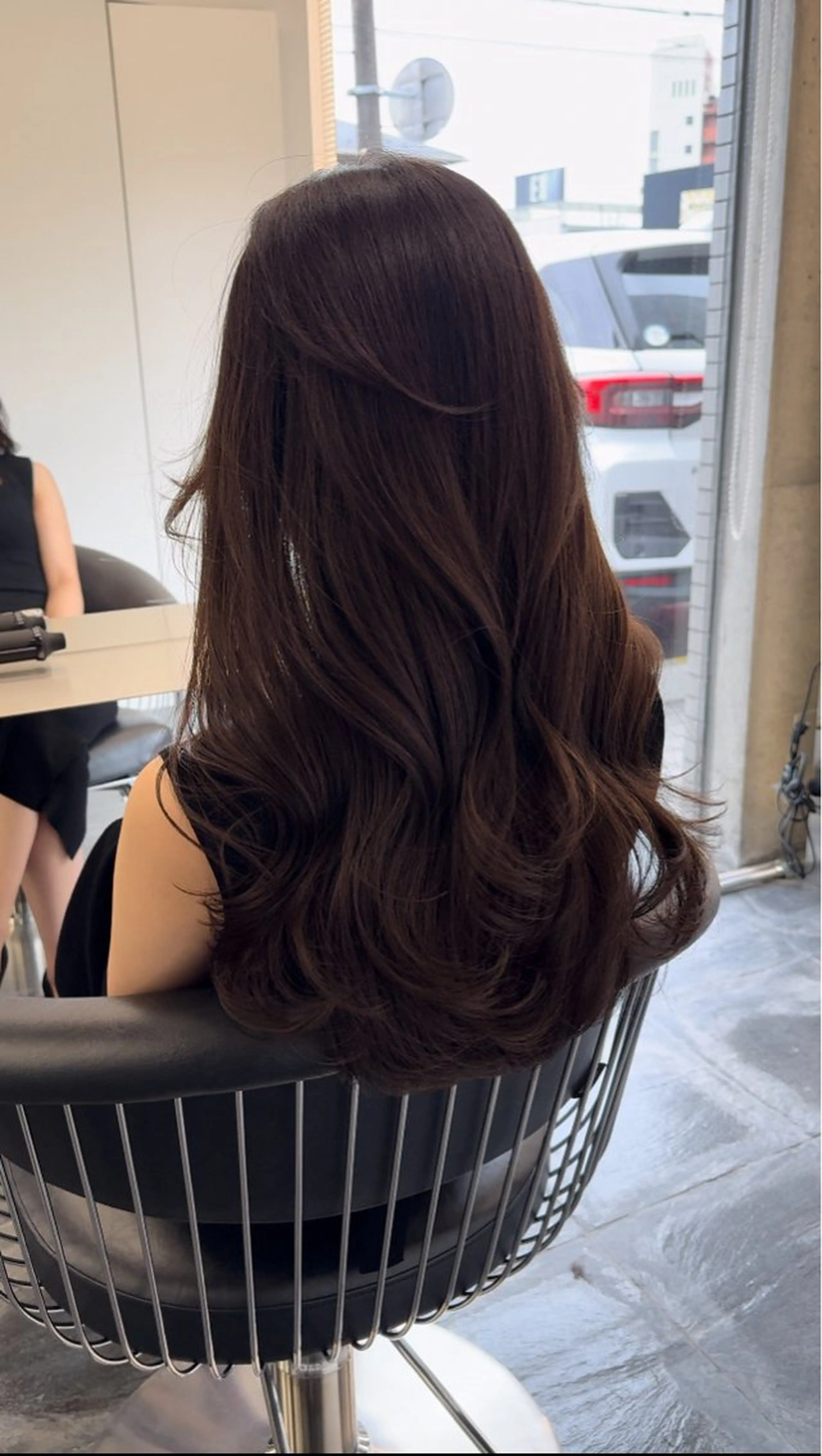 カラー Lond Luna岐阜所属・草野 里奈のヘアスタイル