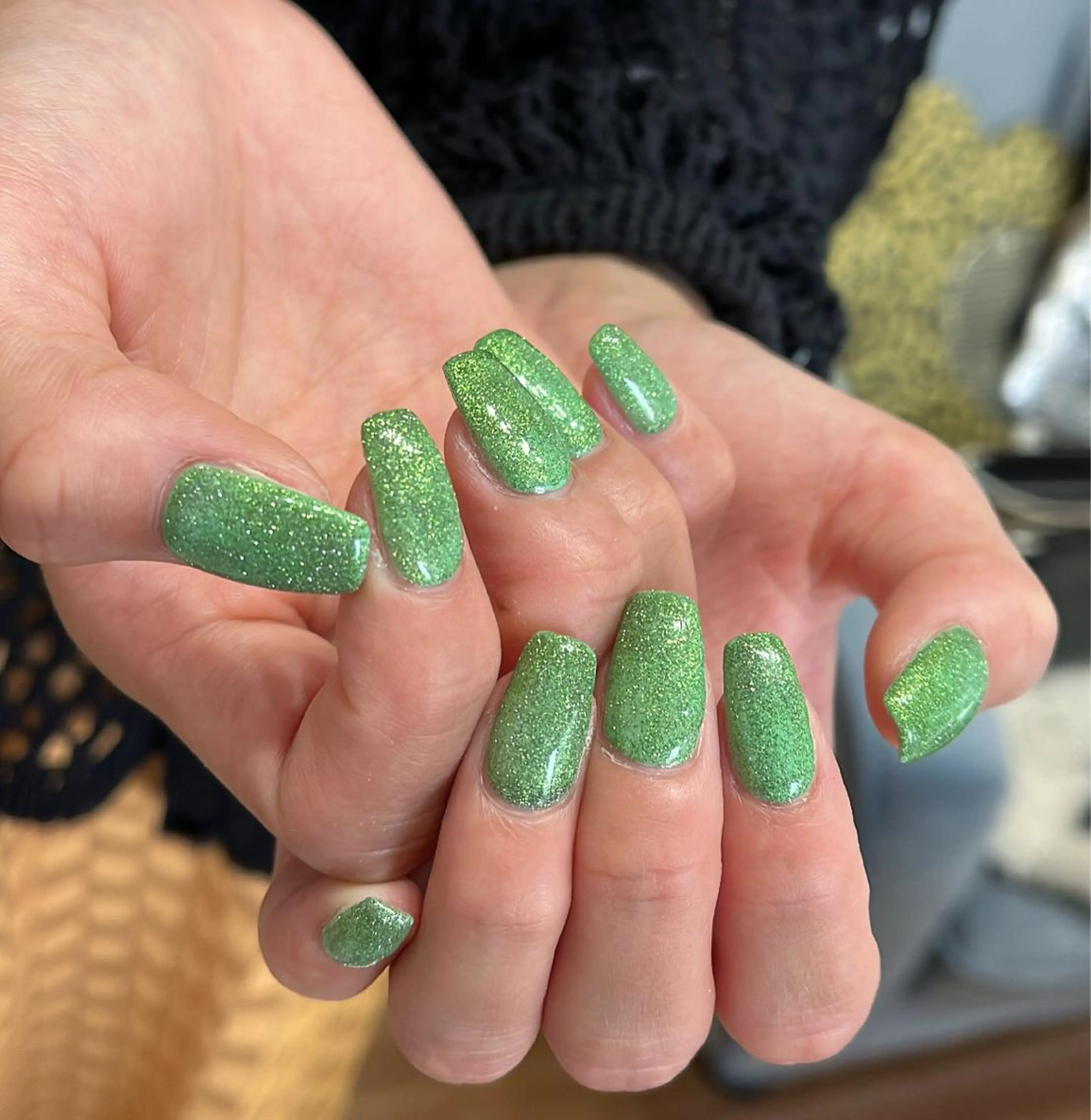 【10本長さだし・オフ込み】ワンカラー(一色)ラメ🙆🏻の写真