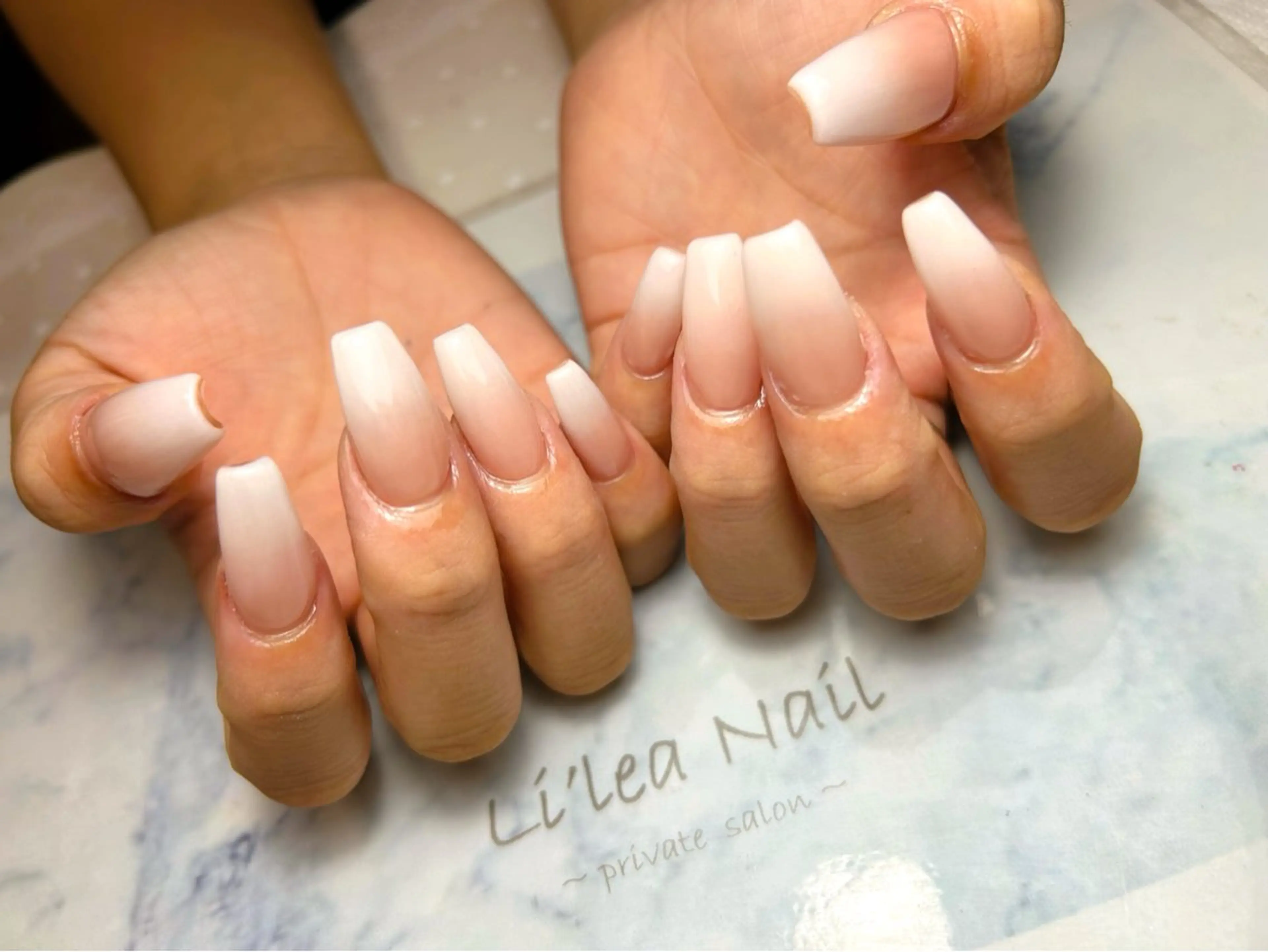 ネイル ハンドネイル Li'leaNail AINAのネイルデザイン
