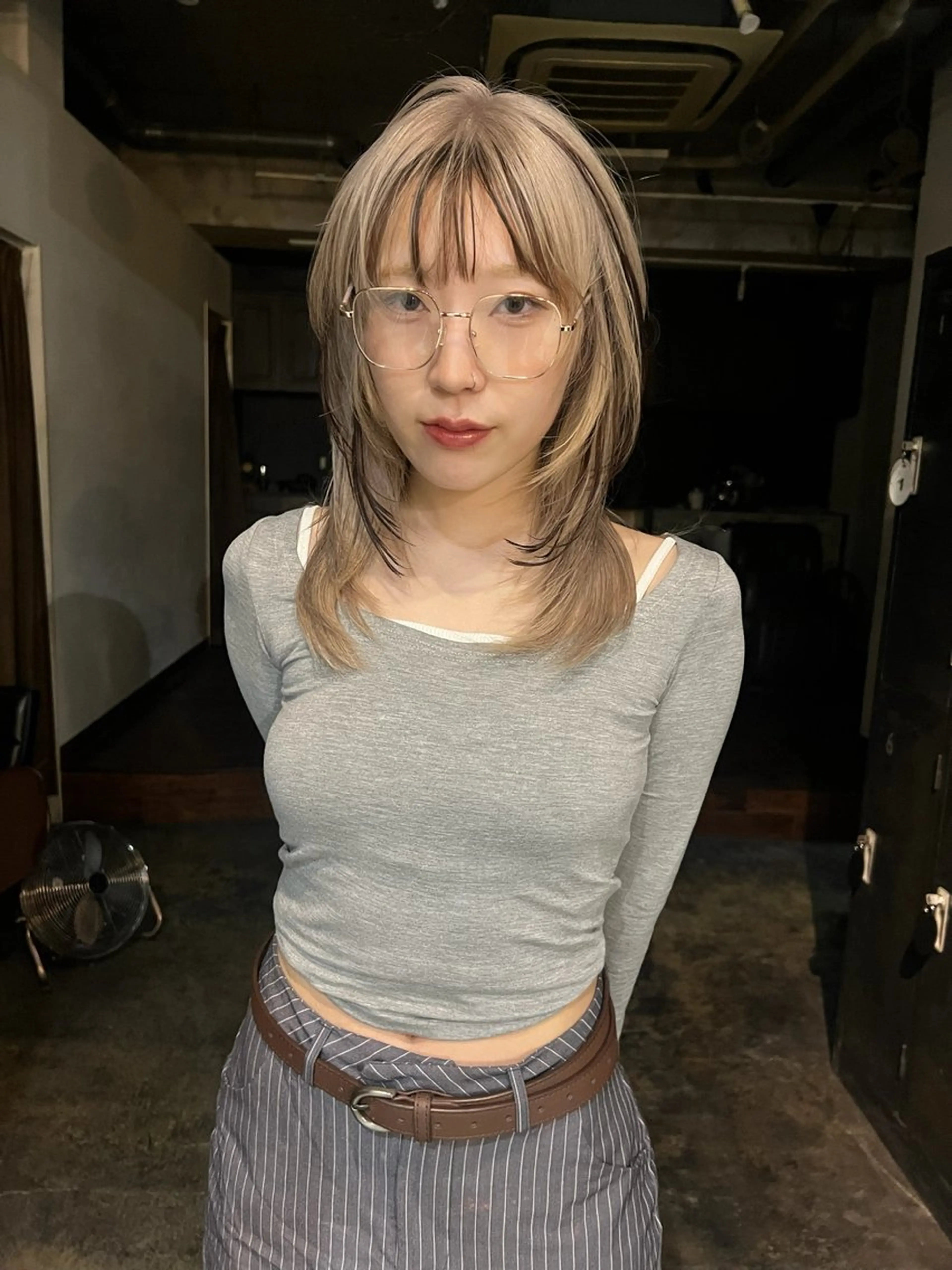 ミディアム カラー ブリーチ ケアブリーチ カット ヘアカラー トリートメント ハイトーンカラー🍑 心斎橋のヘアスタイル