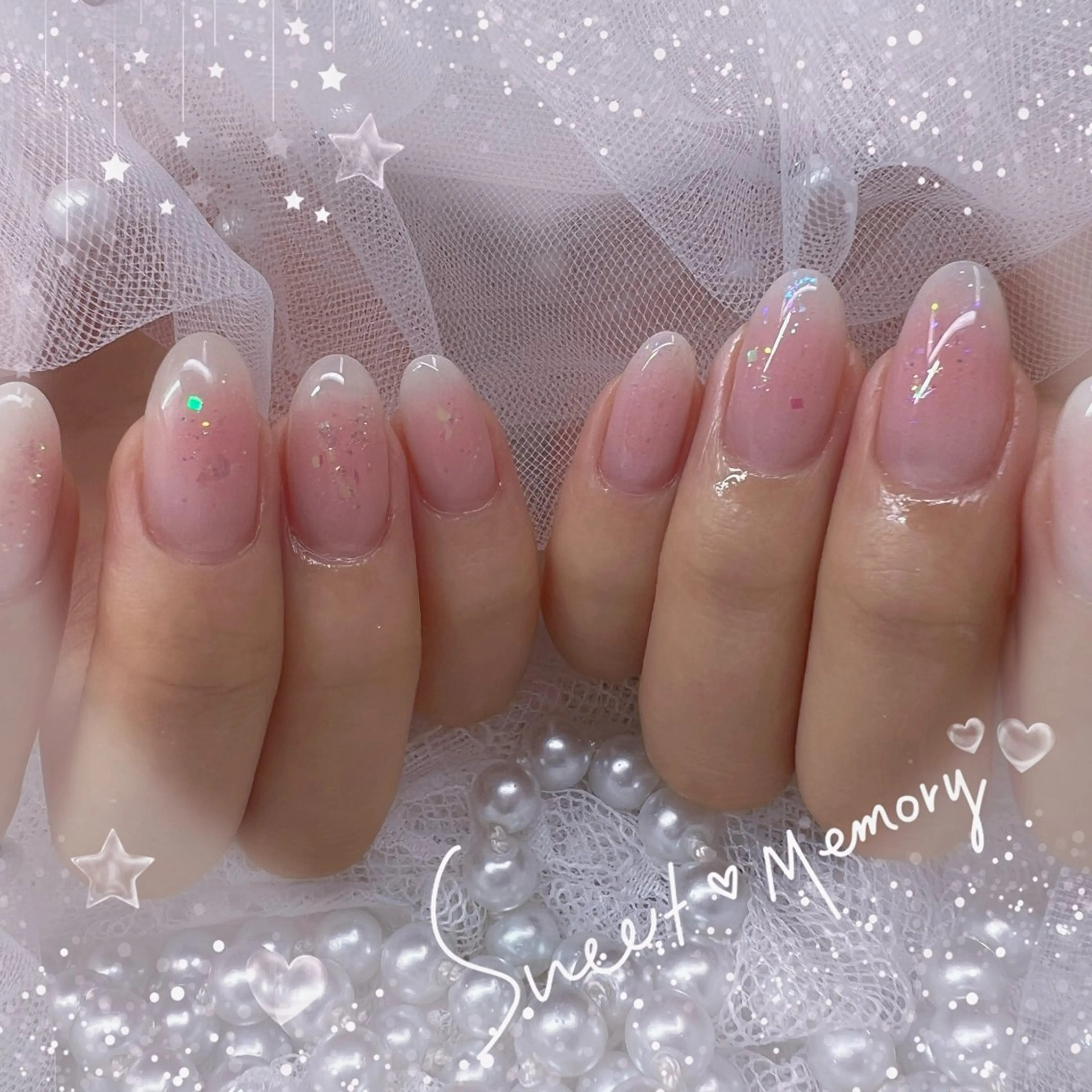 ネイル チークネイル フレンチネイル ガーリー ガラスフレンチ グラデーション ハンドネイル Chill Nailsalonのネイルデザイン