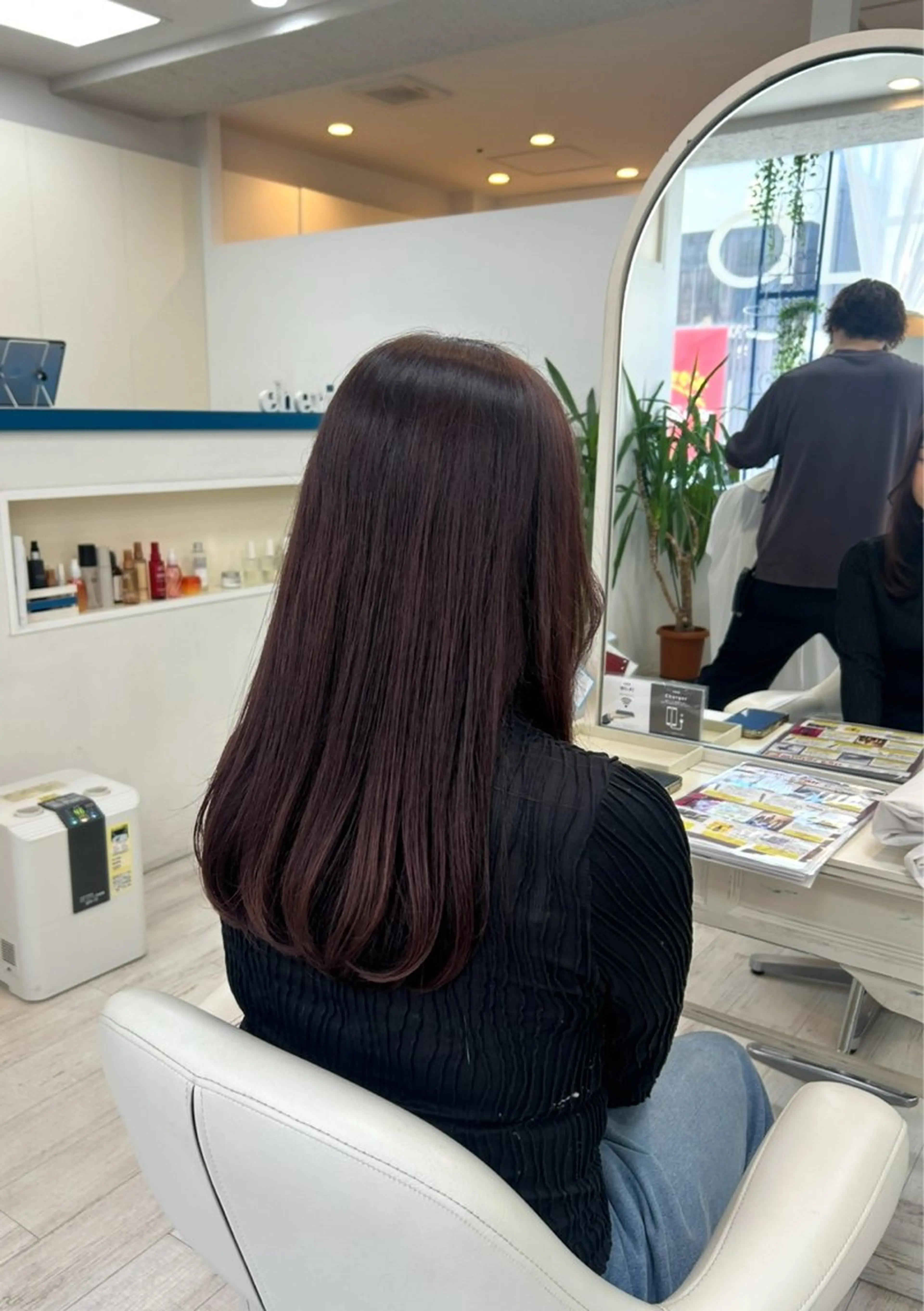 ロング カラー 小川 夏花のヘアスタイル