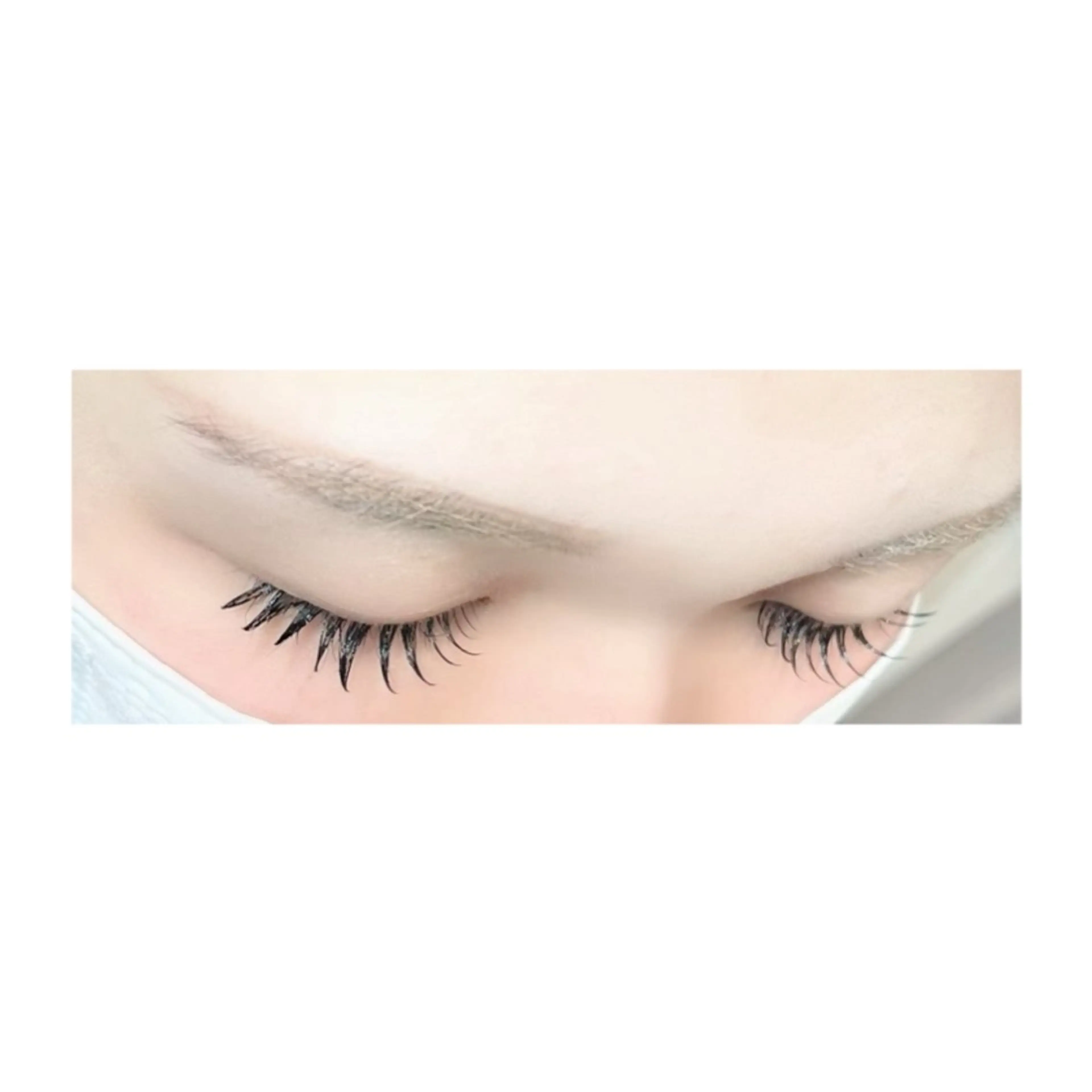 マツエク・マツパ 束感まつ毛 lrie ／  moeのマツエク・マツパデザイン