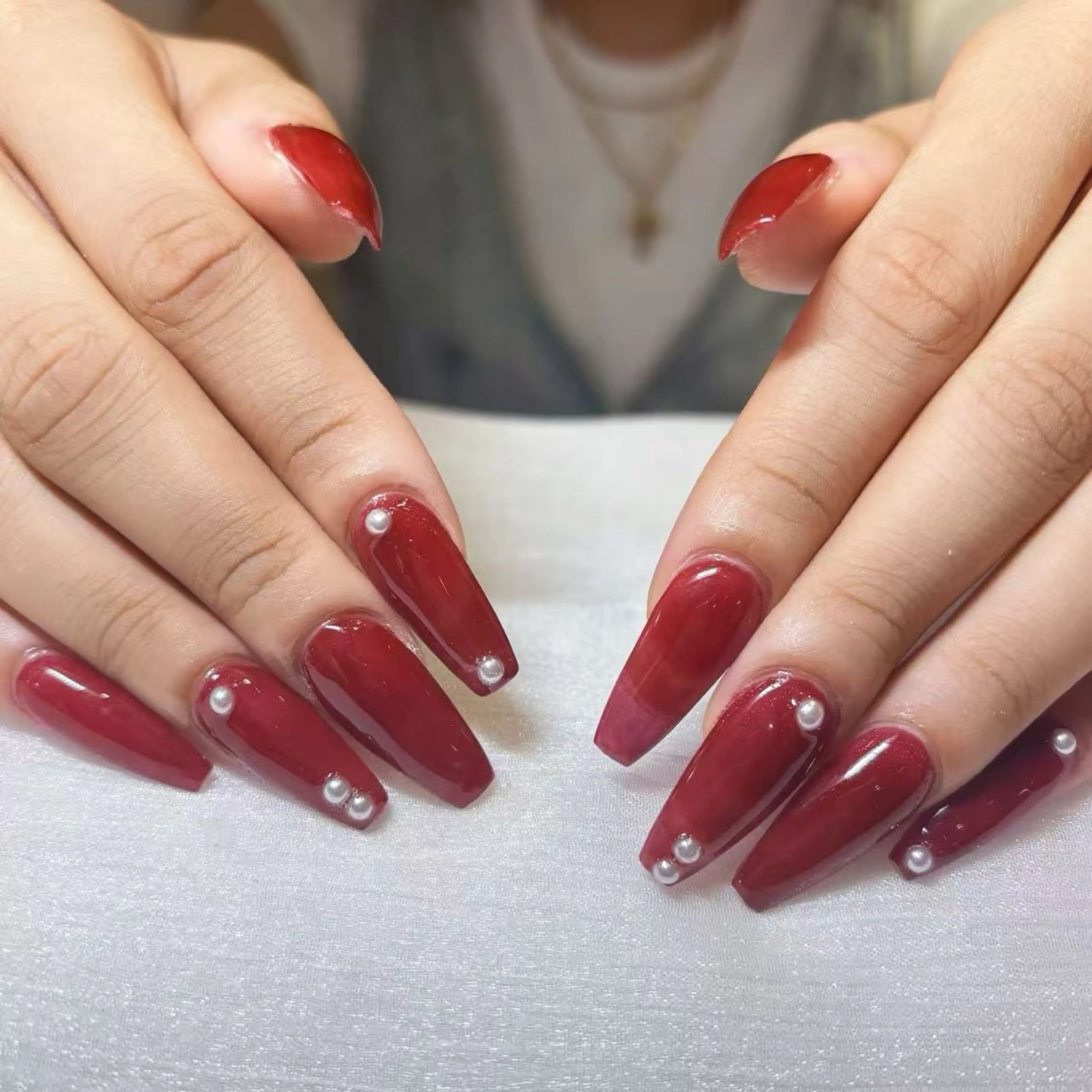 ネイル アートネイル オーロラネイル ガーリー キラキラネイル 韓国ネイル ハンドネイル ハンドケア DEMAIN- ERIのネイルデザイン