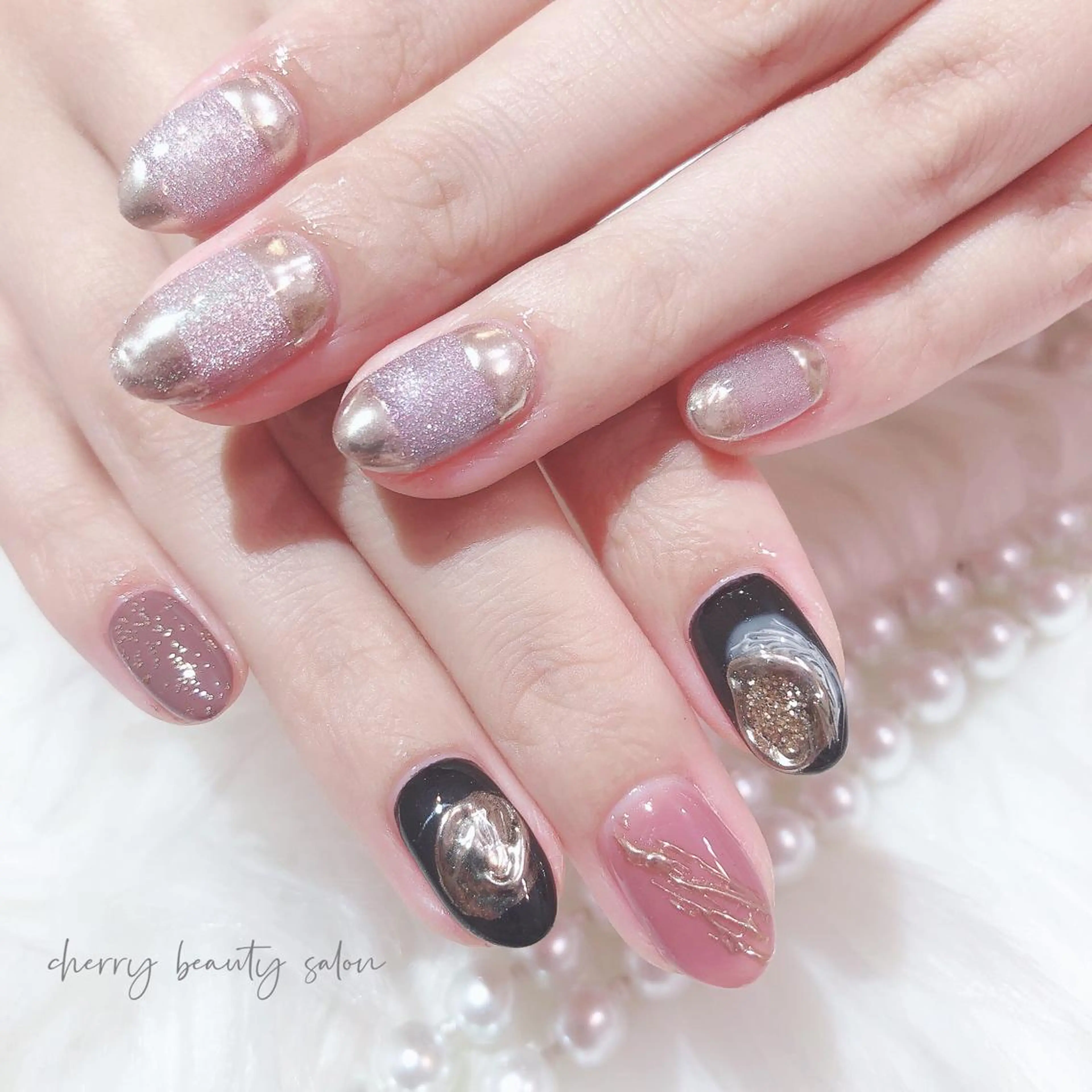 ミディアム ネイル SAKURA 🍒のネイルデザイン