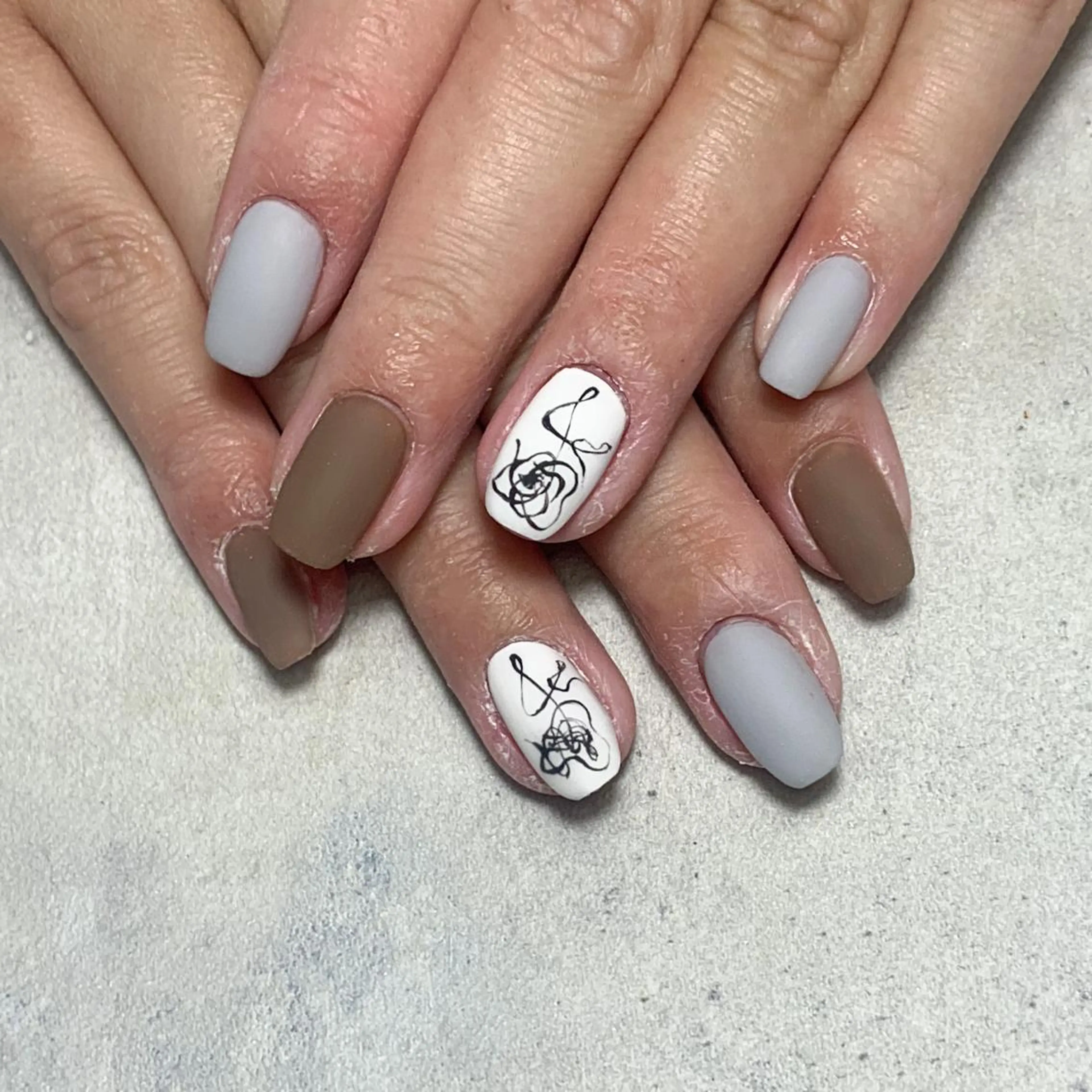 ネイル atelier　FIORITURA所属・FIORITURA aiのネイルデザイン