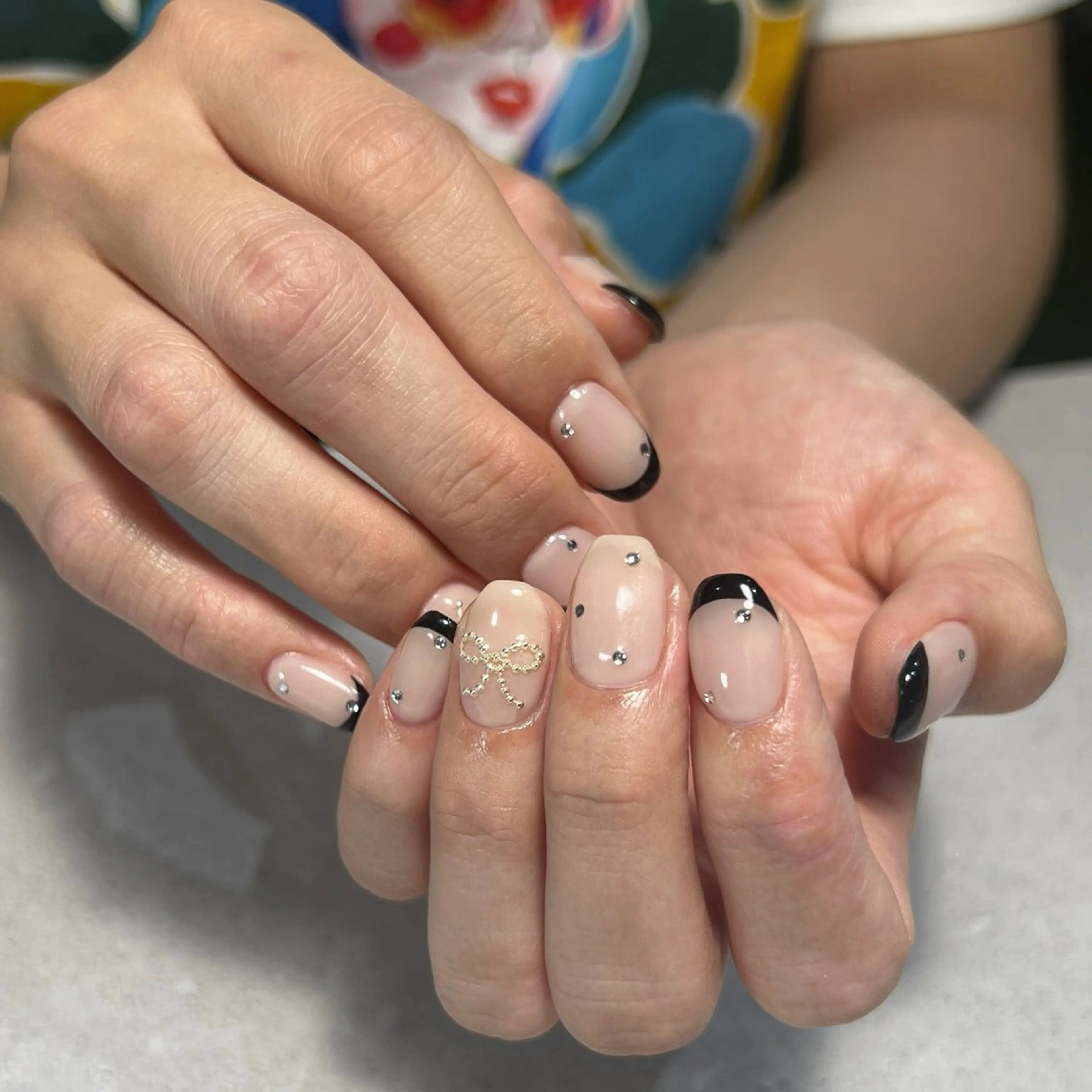 ネイル フレンチネイル ガーリー リボン ハンドネイル ロイ ネイルのその他イメージ