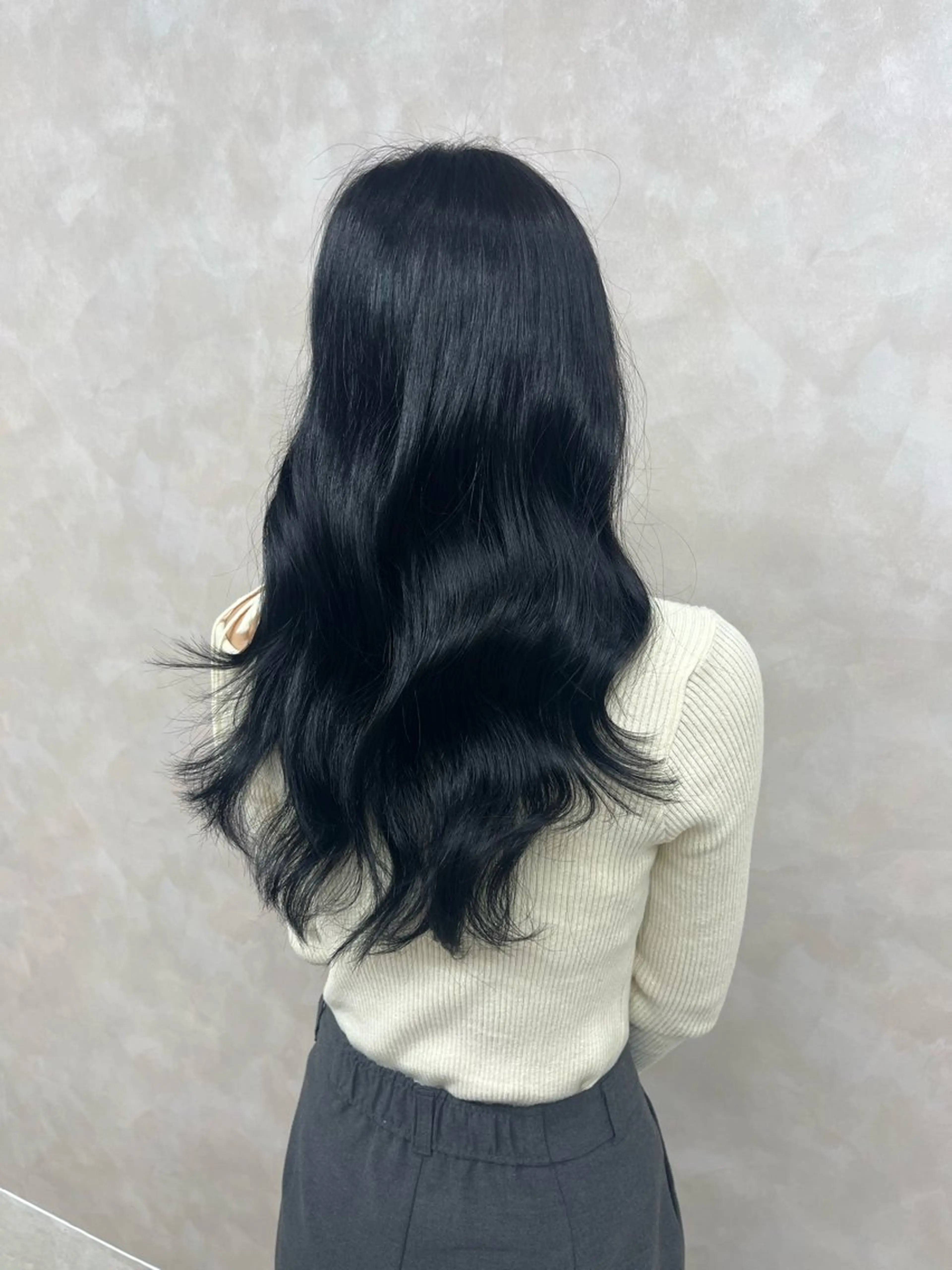 カラー ダークグレー ダークグレージュ グレージュ Anri /カラーモデルのヘアスタイル