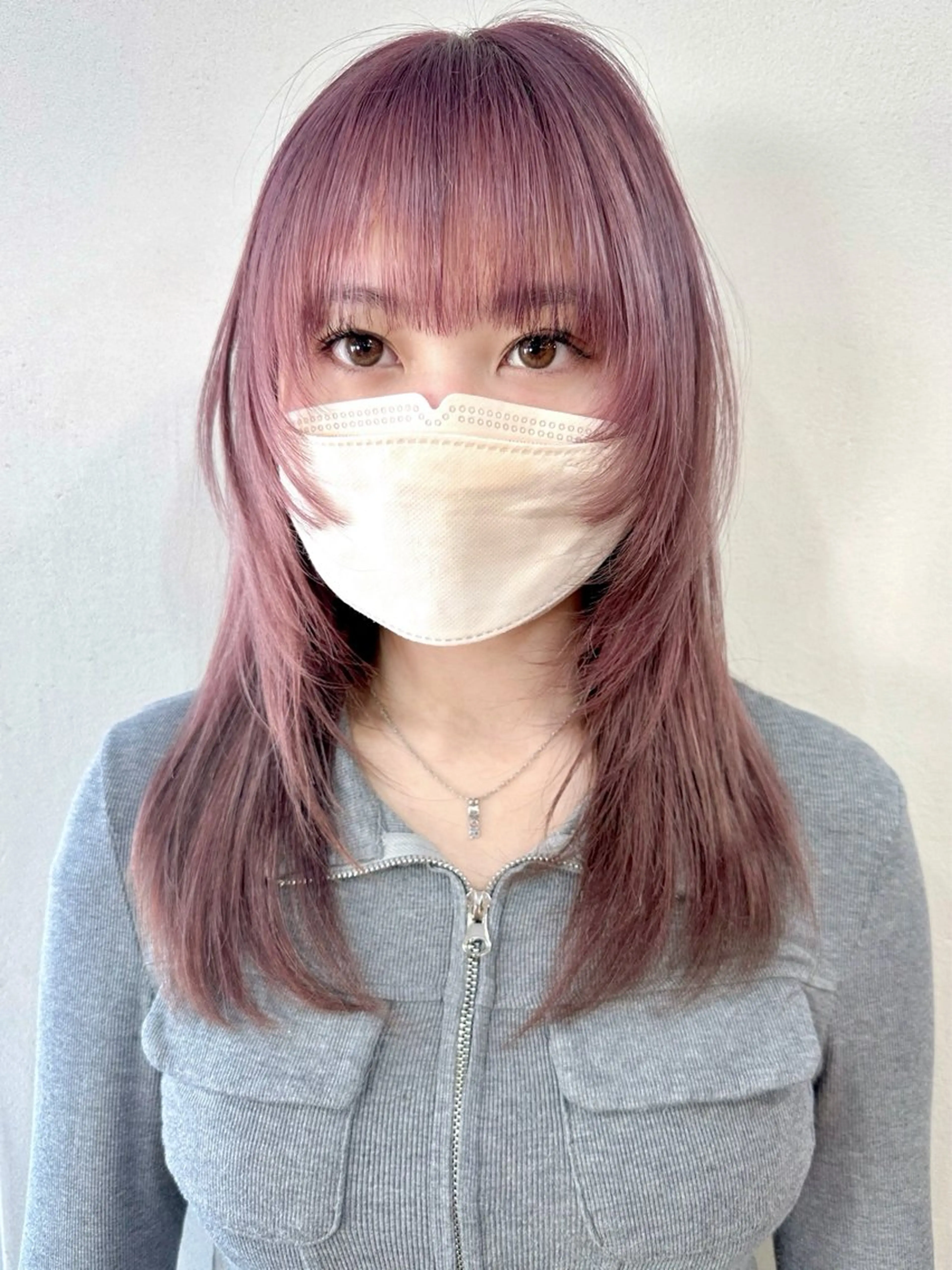 セミロング カラー トレンドヘア🌿 chinariのヘアスタイル