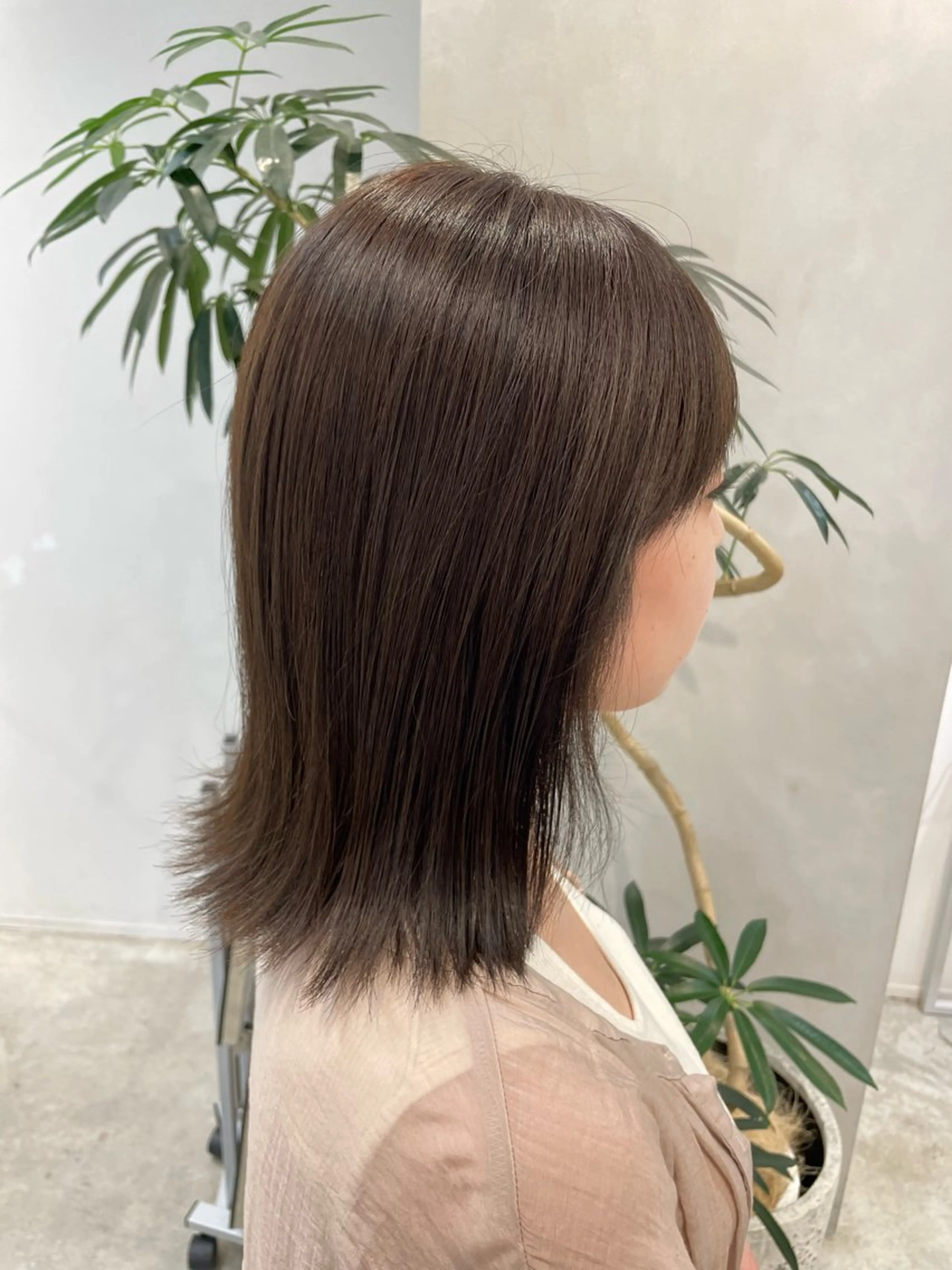 ミディアム カラー FILMS 綾菜のヘアスタイル