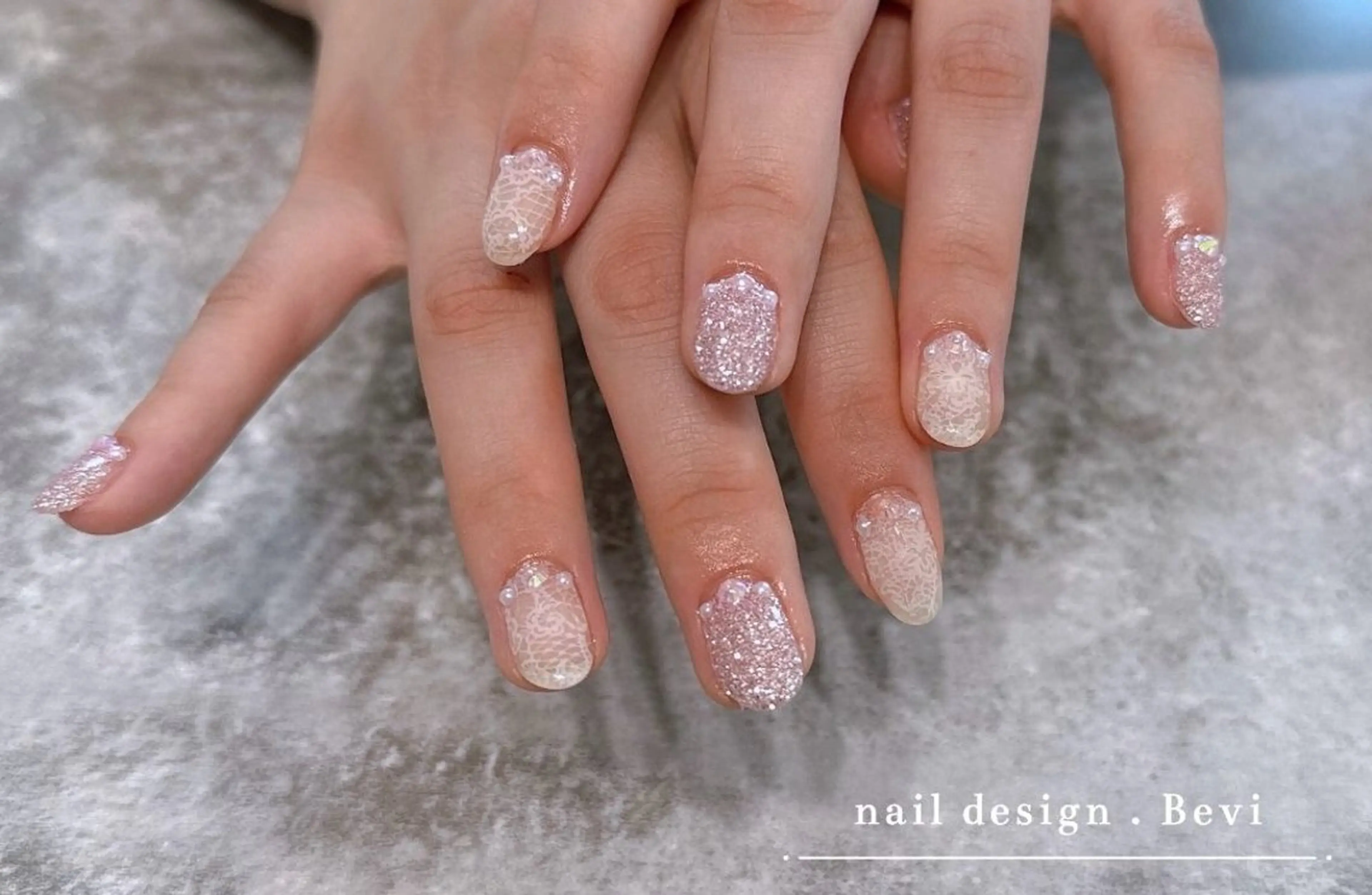 ネイル オーロラネイル クリアネイル フラッシュネイル フラッシュマグ フットネイル Bevi salonのその他イメージ