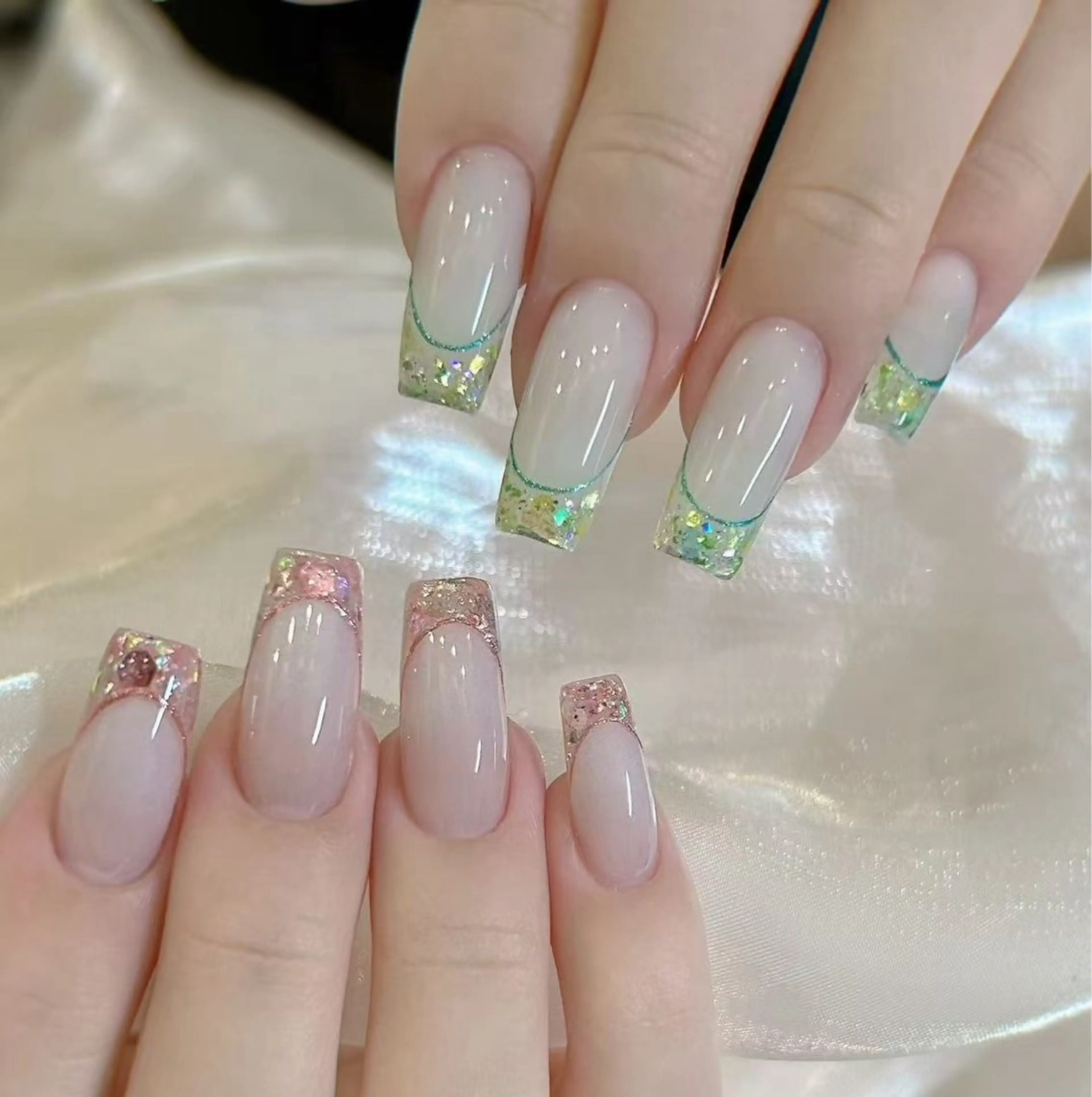 ネイル オーロラネイル フラワーネイル フットネイル フレンチネイル ジェルネイル ハンドネイル 相沢 さやかのネイルデザイン