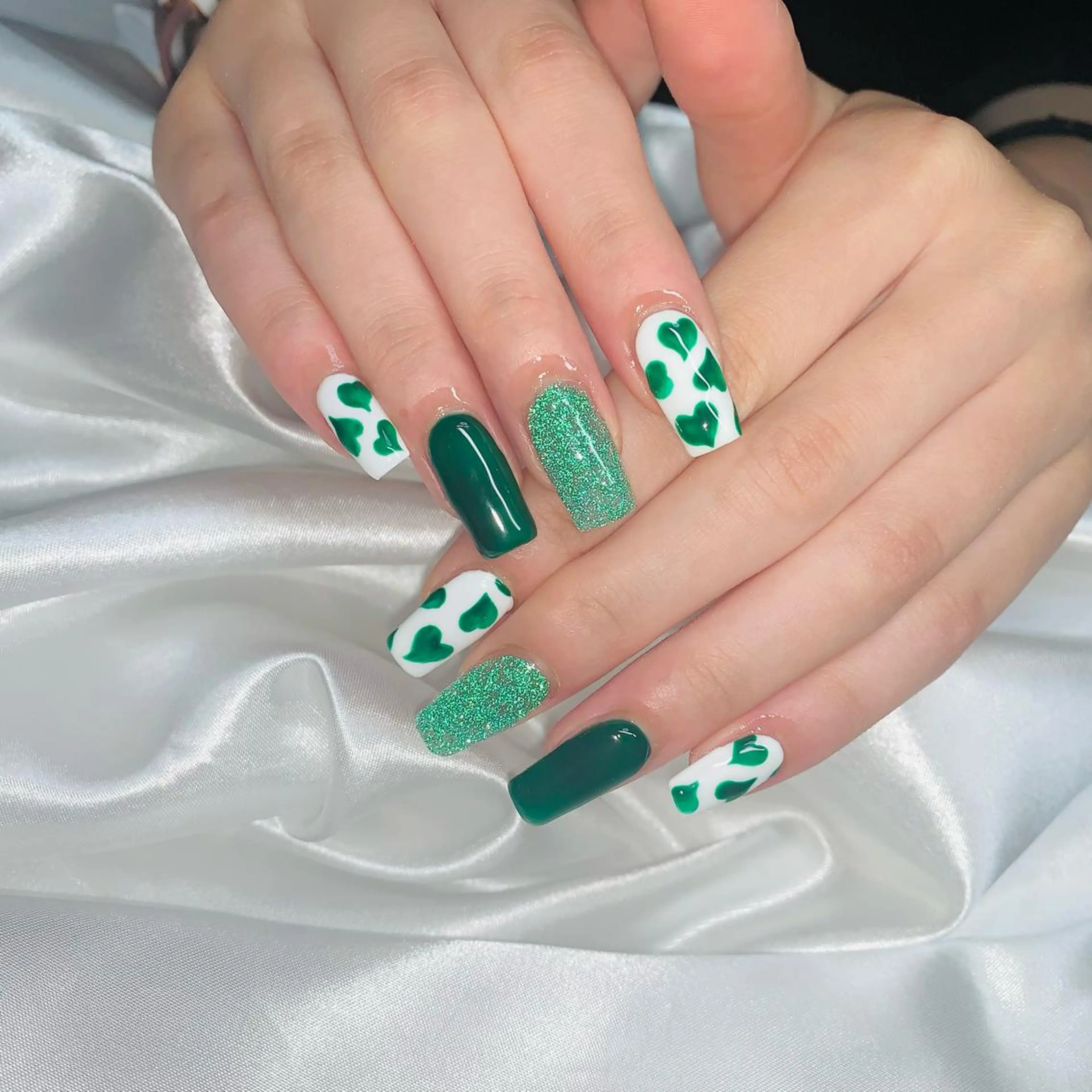 ネイル フラッシュネイル ジェルネイル グリーン ハート パラジェル Nailsalon Spina 琴美のネイルデザイン