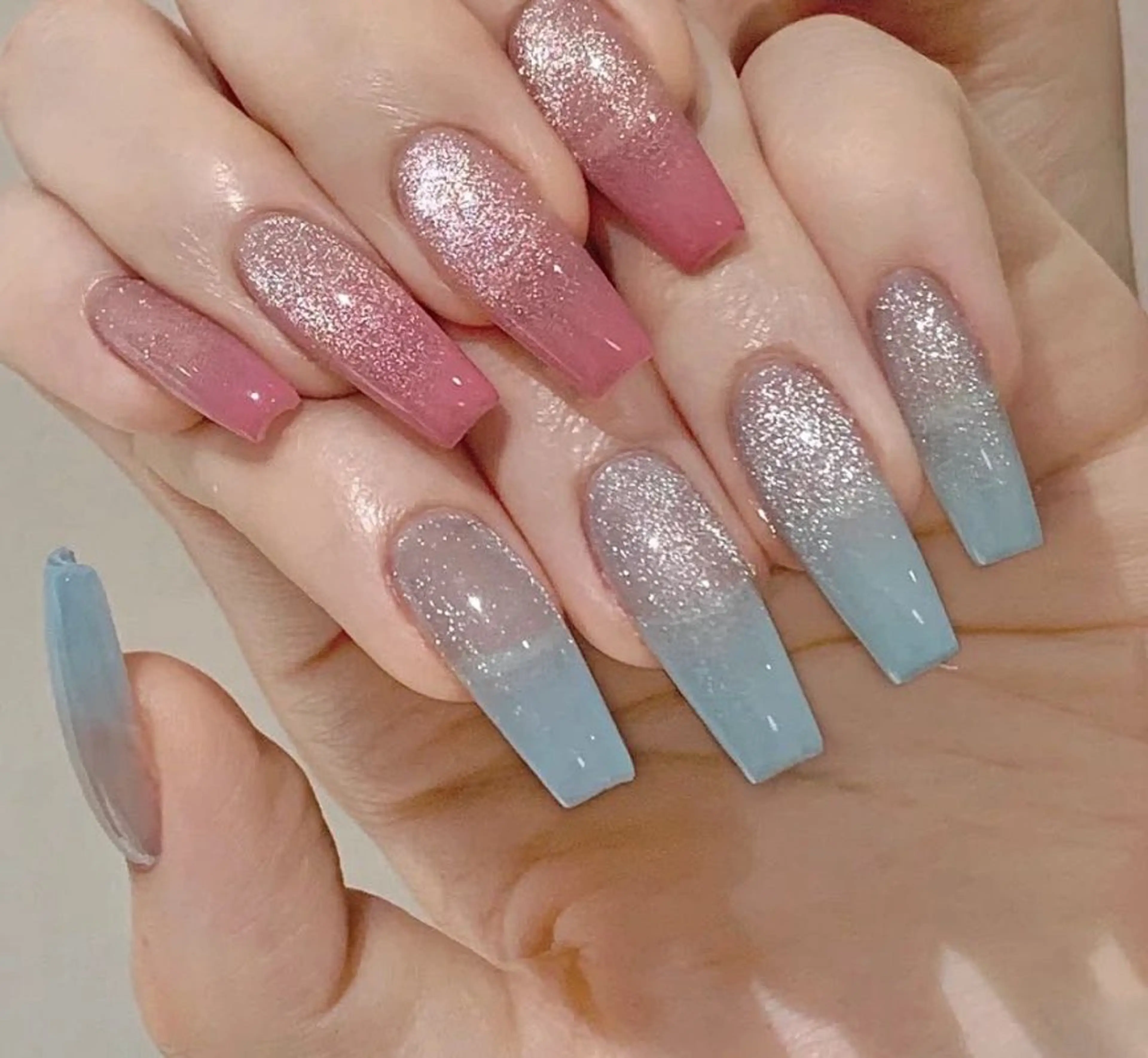 ネイル Dioneネイル リリのネイルデザイン