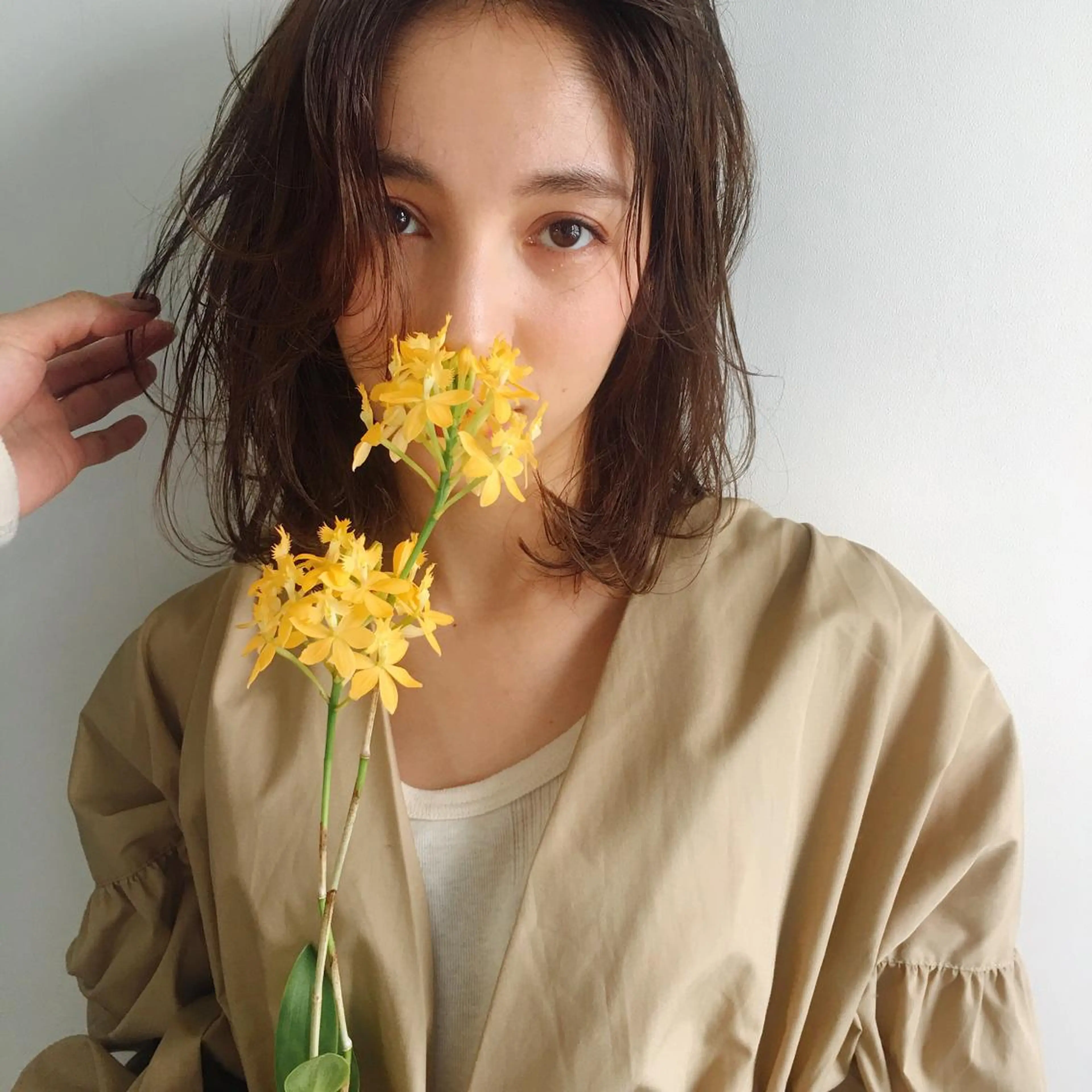 ミディアム 透明感🎀LOREN エリコ🌈のヘアスタイル