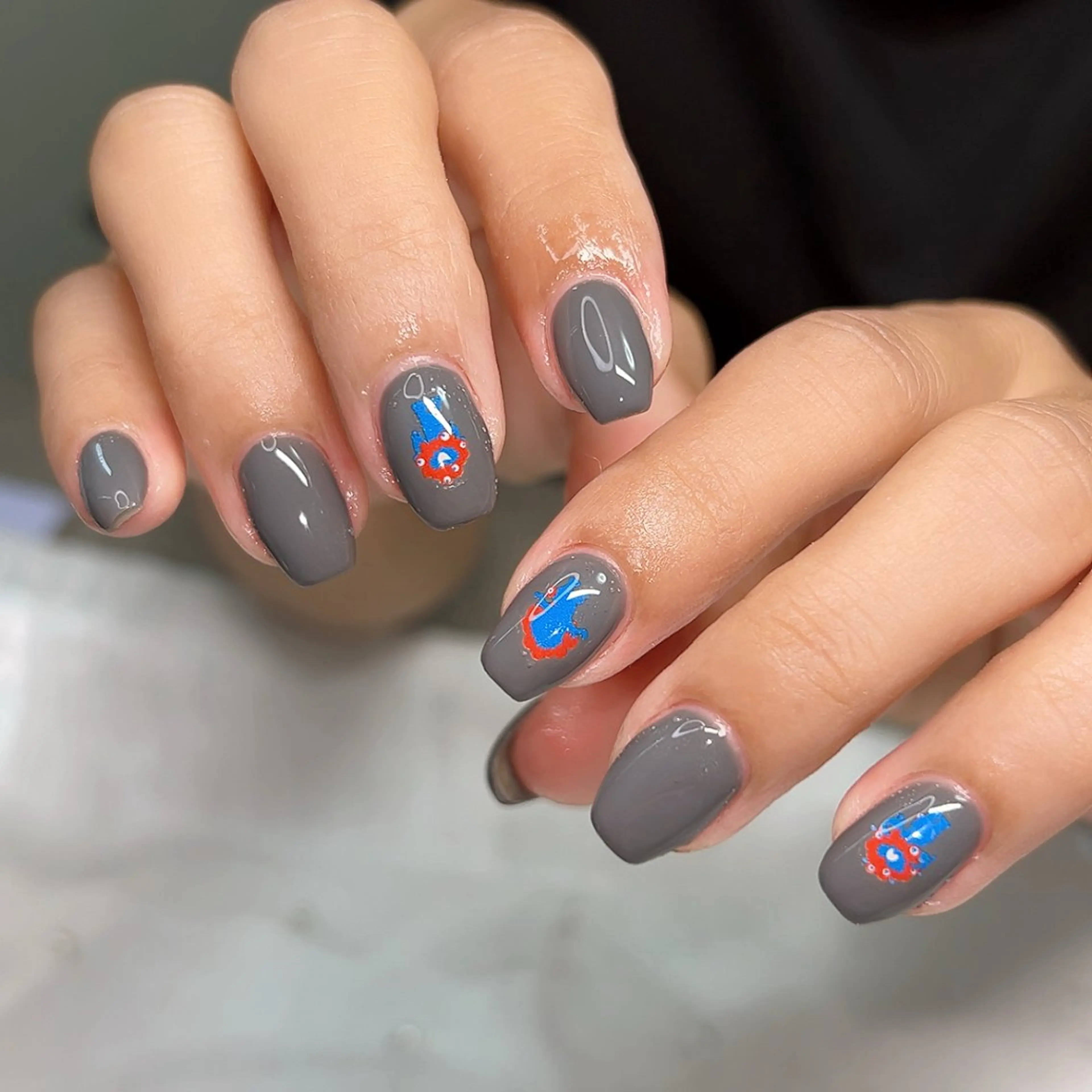 ネイル オーロラネイル ミラーネイル オフィスネイル ワンカラーネイル シンプルネイル ハンドネイル Cute Tips nailのネイルデザイン