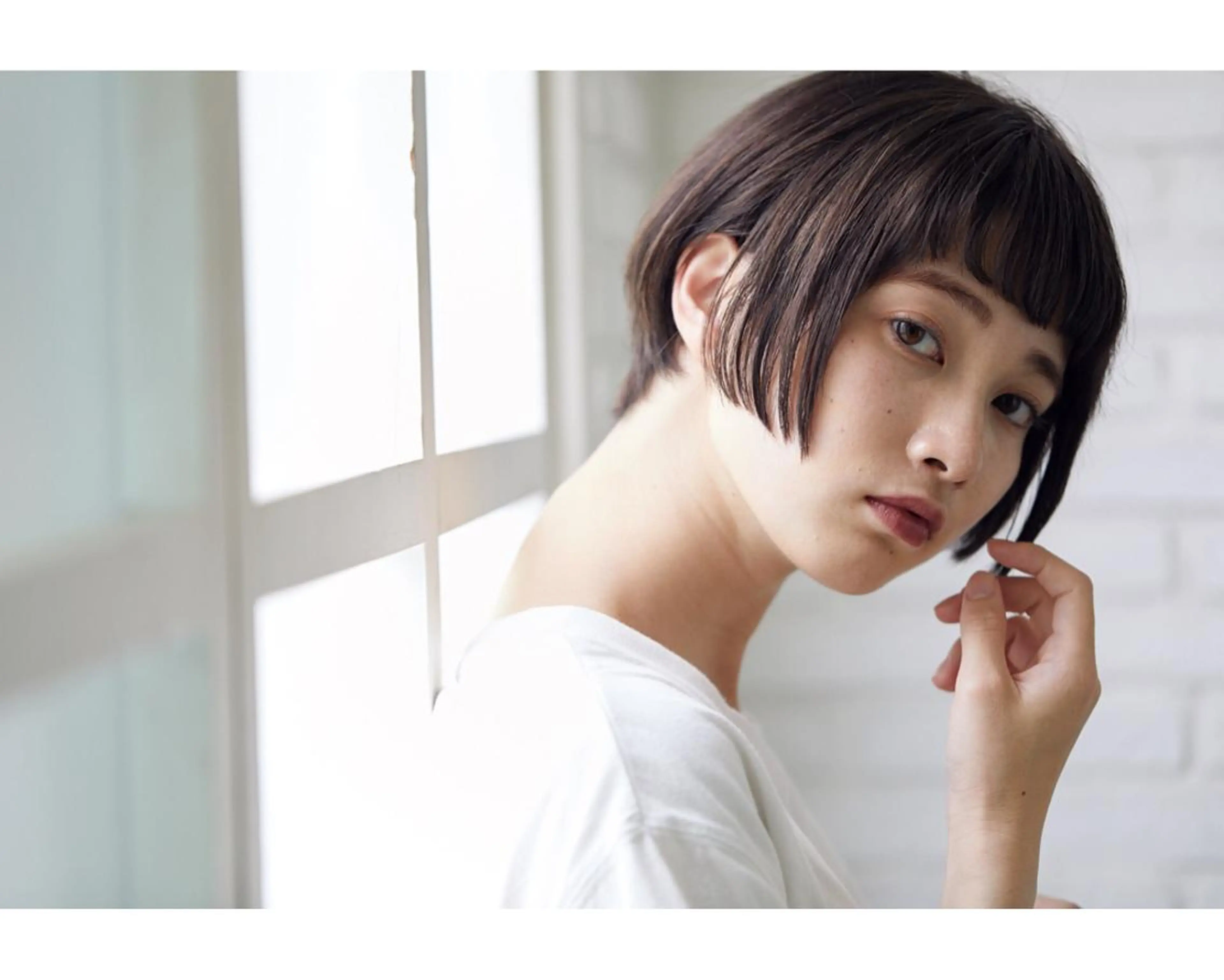 ショート カラー THE DAY所属・AKI HASHIMOTOのヘアスタイル