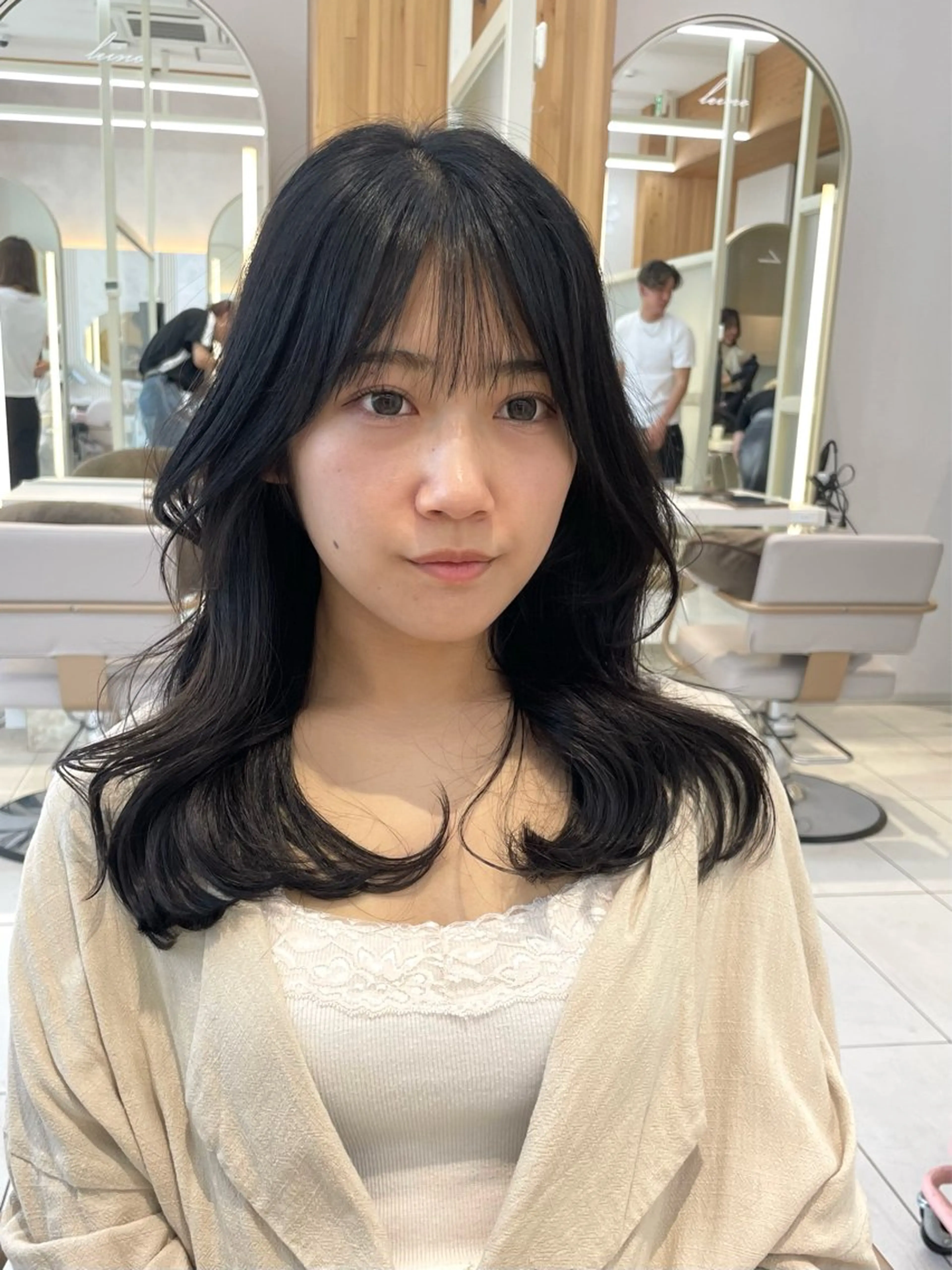 ロング パーマ 顔周り/透明感カラー /韓国ヘア/TAKUのヘアスタイル