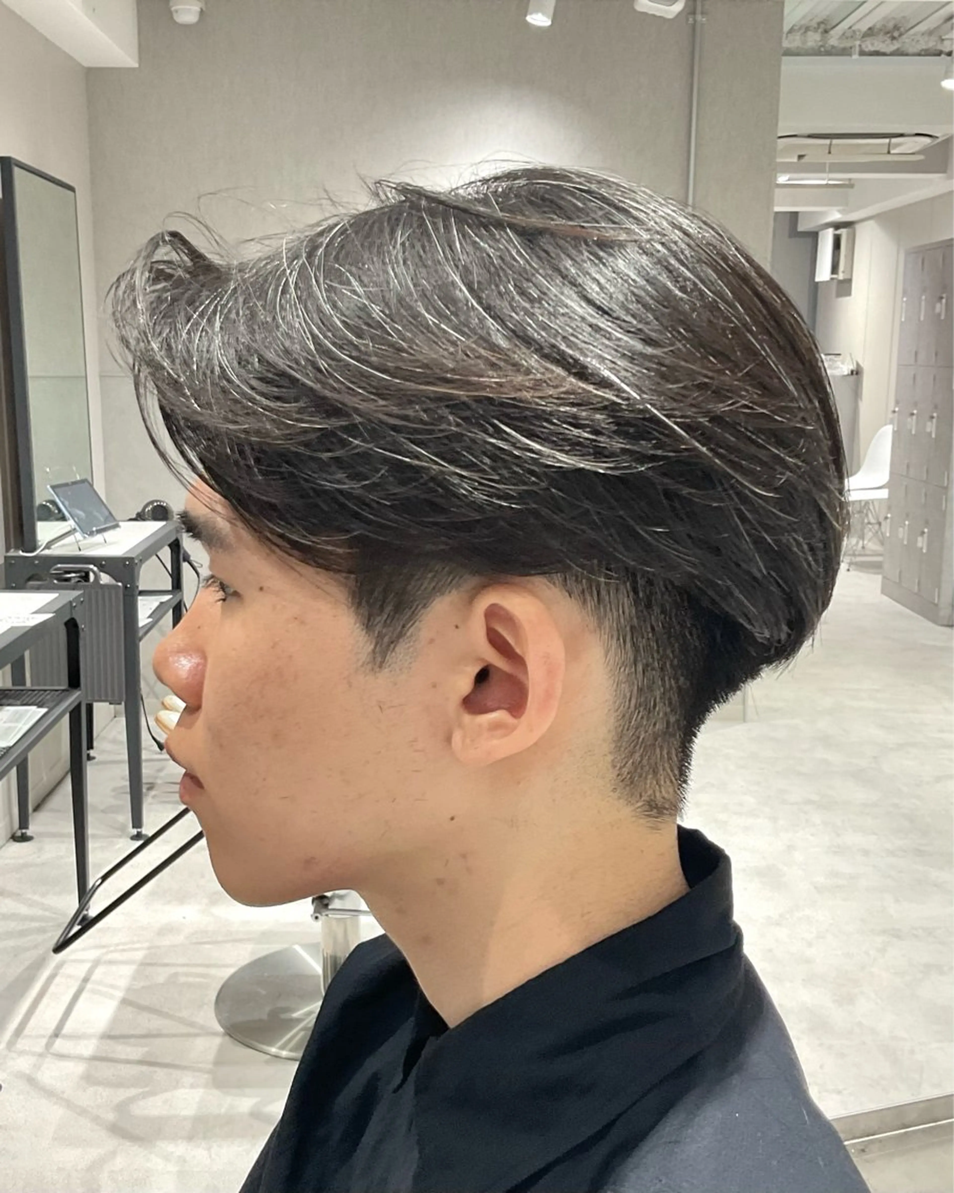 パーマ メンズ センターパート フェザーパーマ カルマパーマ メンズパーマ 曲がる縮毛/カルマパ ーマ/池袋/横村大全のヘアスタイル