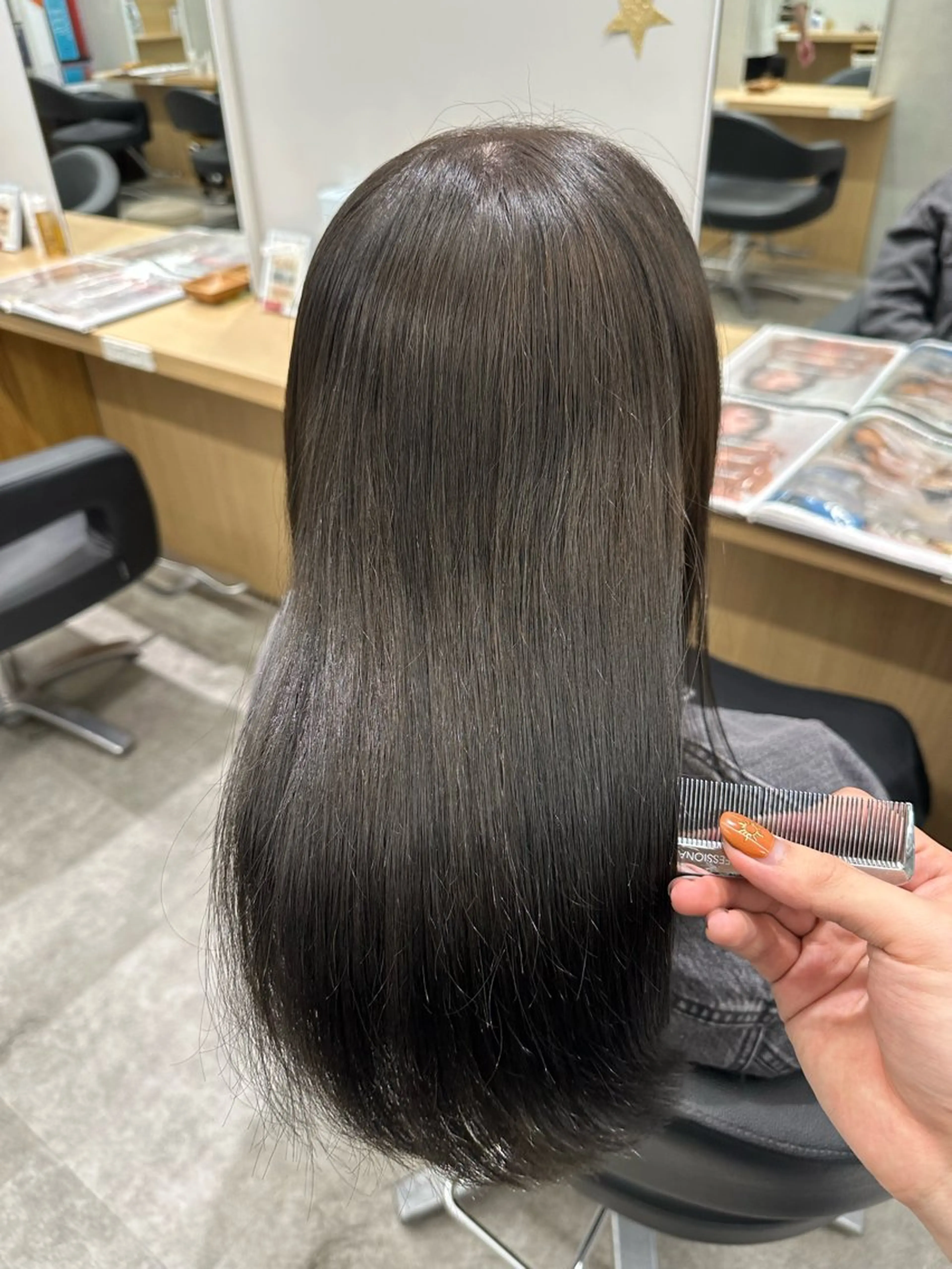 セミロング カット 縮毛矯正 雰囲気似合わせ/永田 汰伊智/艶カラー🫧のヘアスタイル