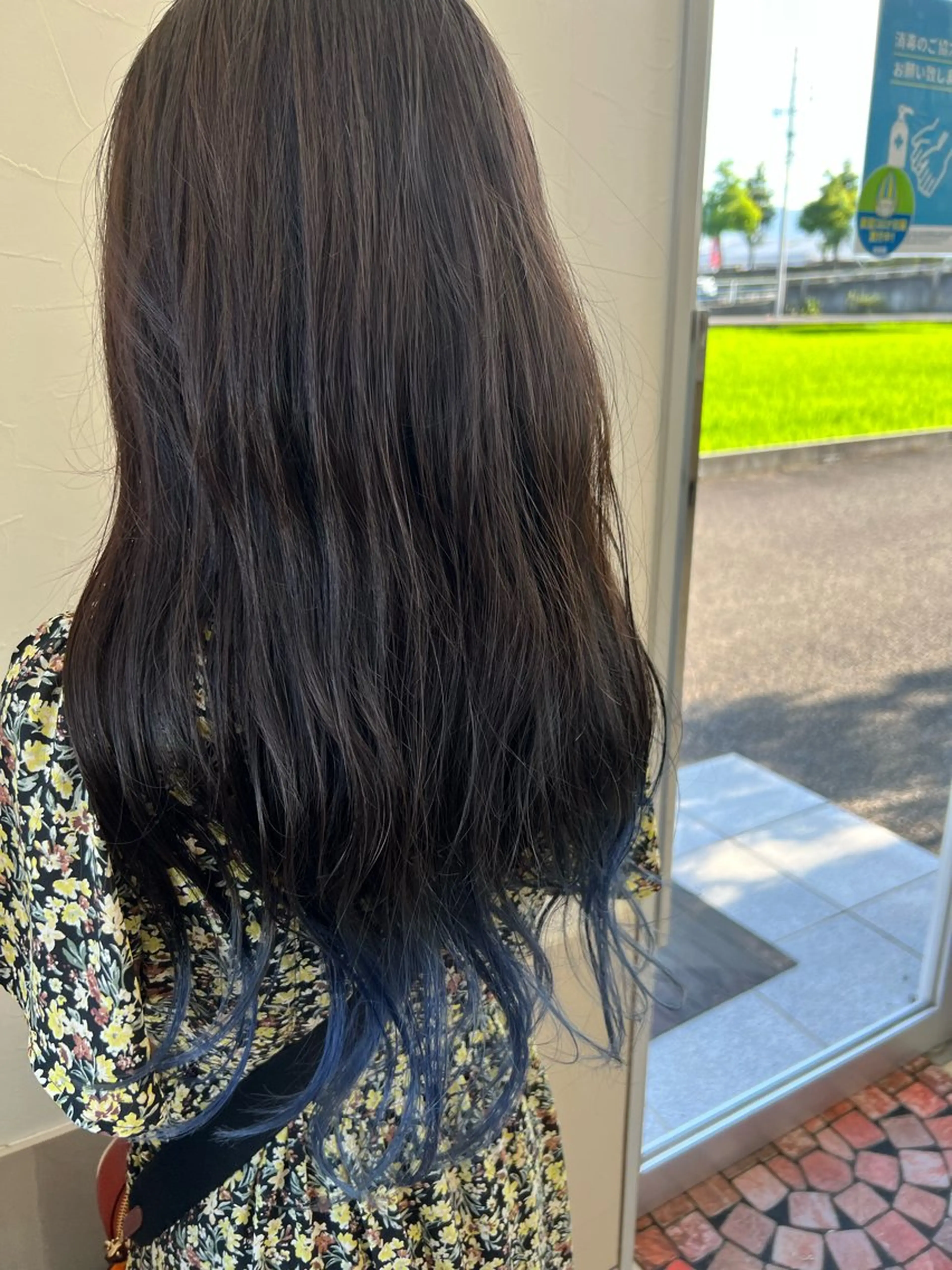 ロング カラー ブルーカラー グラデーションカラー カット ヘアカラー トリートメント TABOO.i 早野太郎のヘアスタイル