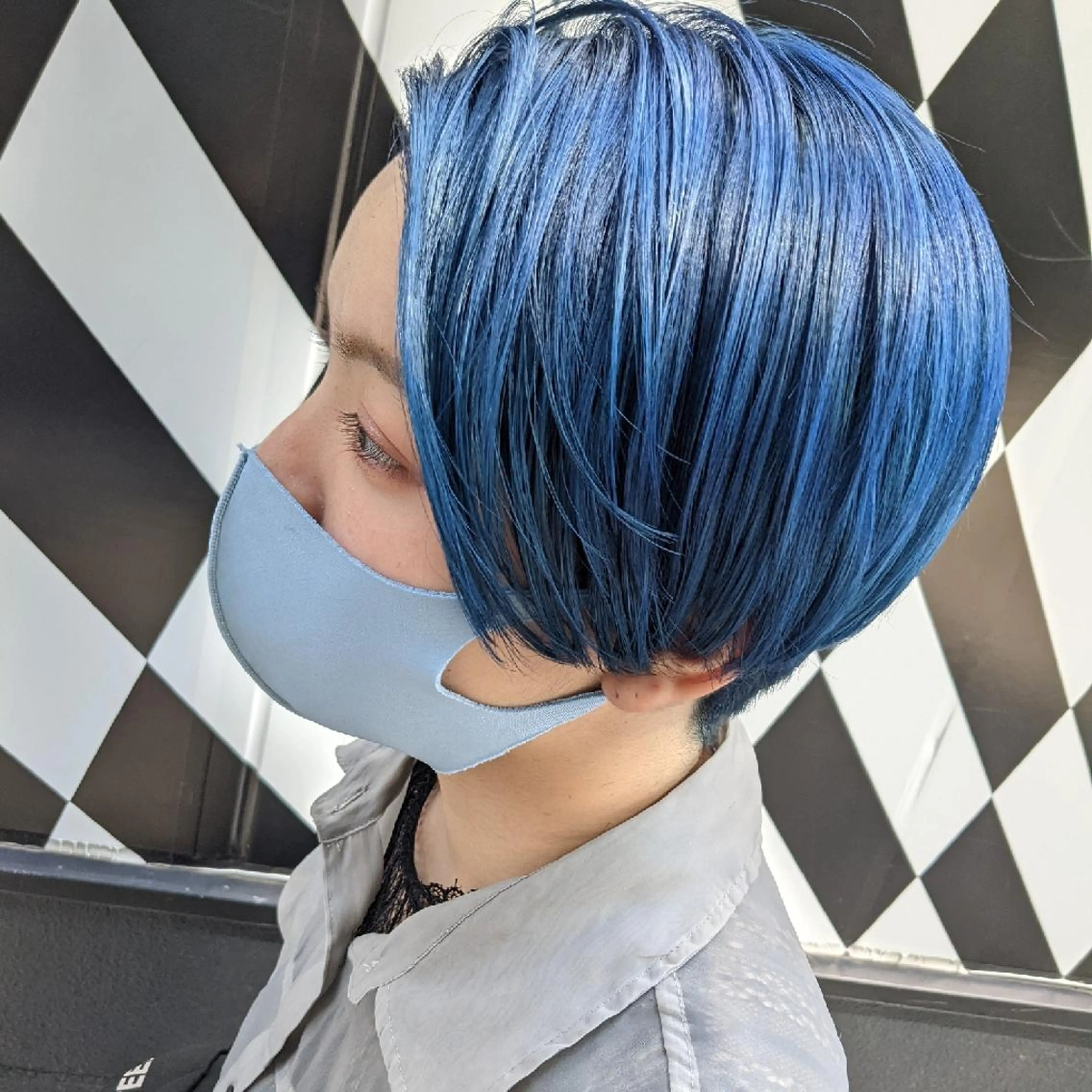 ショート カラー ブルーカラー fuwat所属・秋葉原でカラーする なら🐉ちぇーたんのヘアスタイル