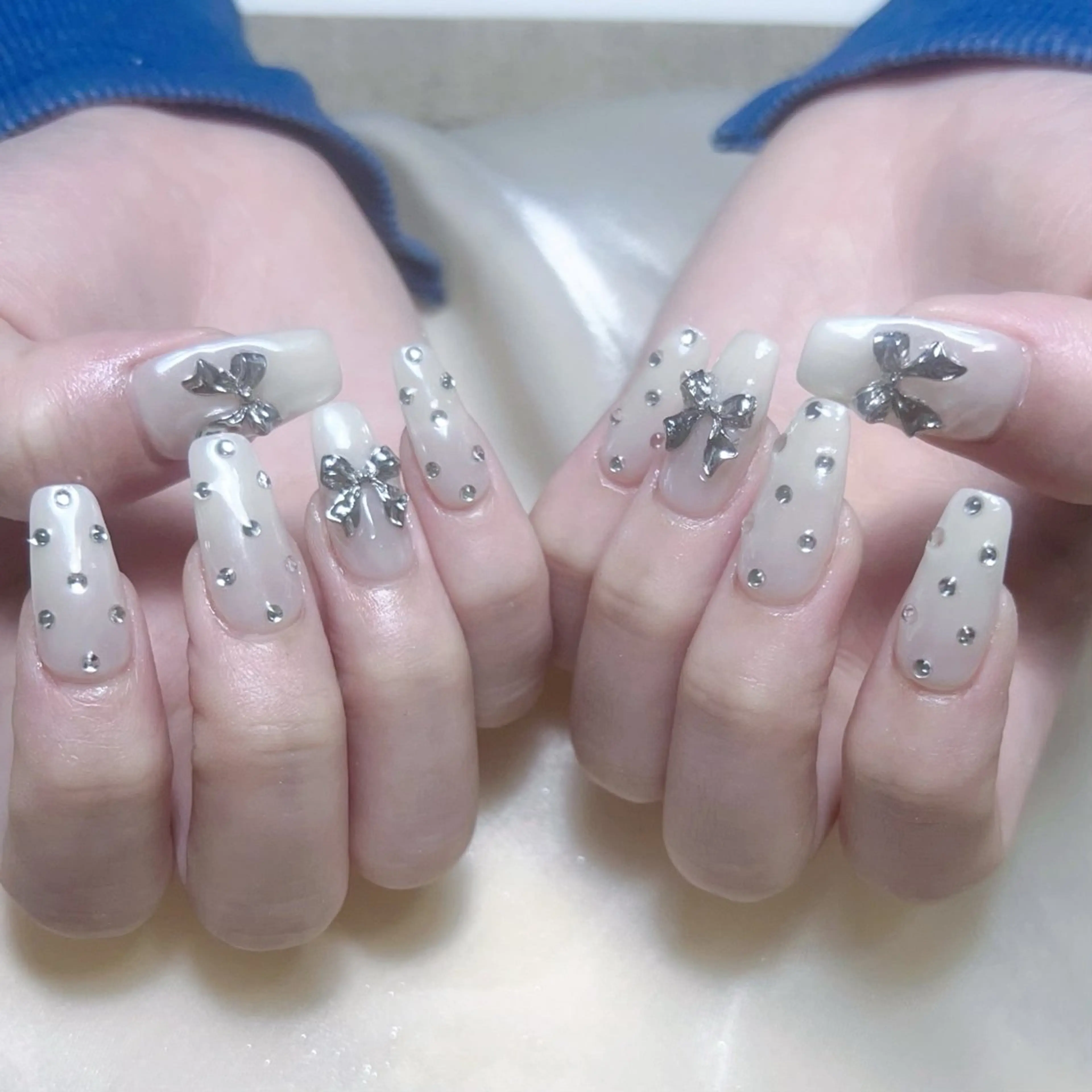 メンズ ネイル メンズ韓国風 アートネイル オーロラネイル ガーリー キラキラネイル ハンドネイル Nail salon 木にいるのネイルデザイン