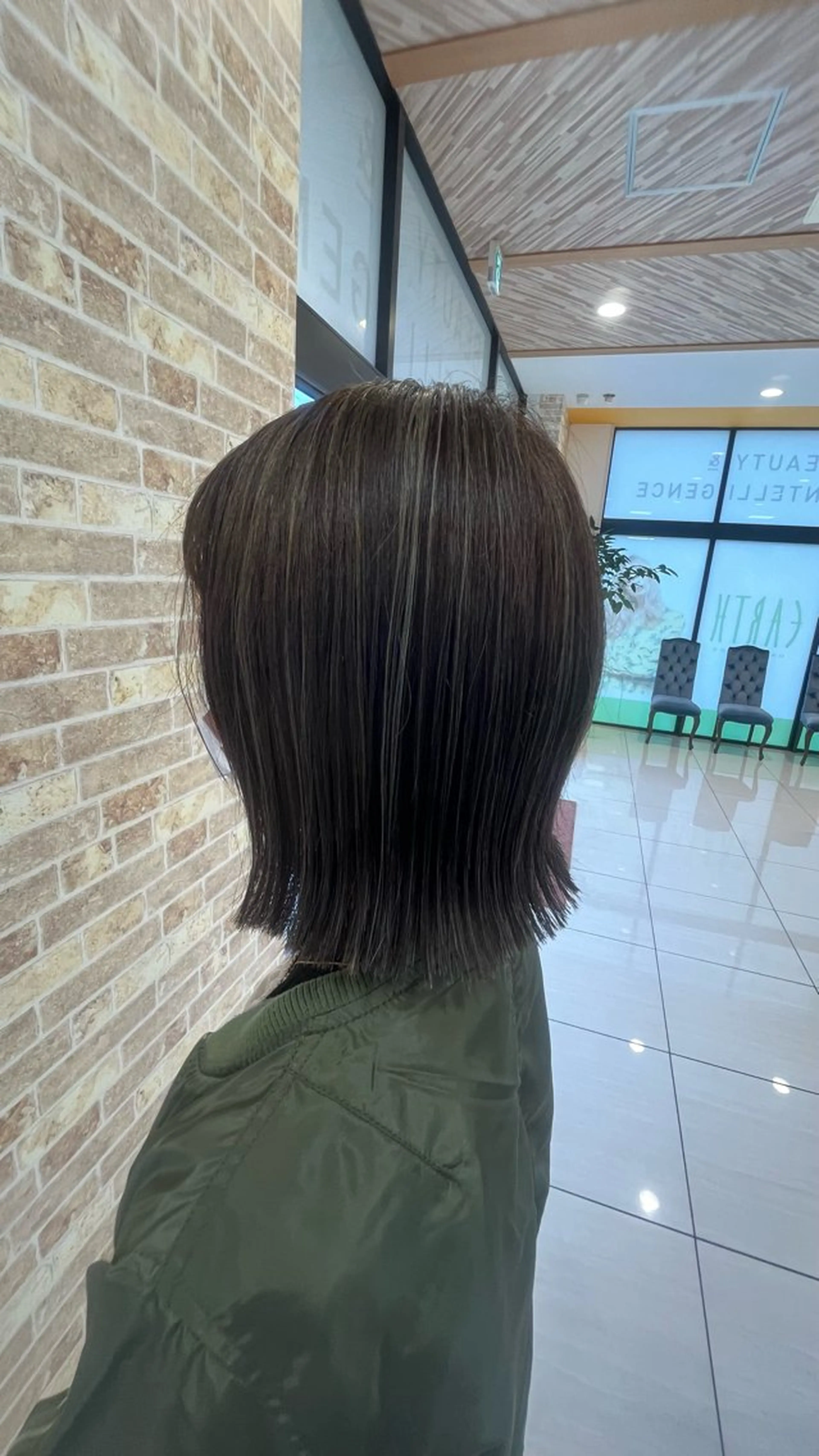 🉐minimo限定🉐⭐️ハイライト＋オンカラー⭐️(ブリーチ込み)☘️の写真