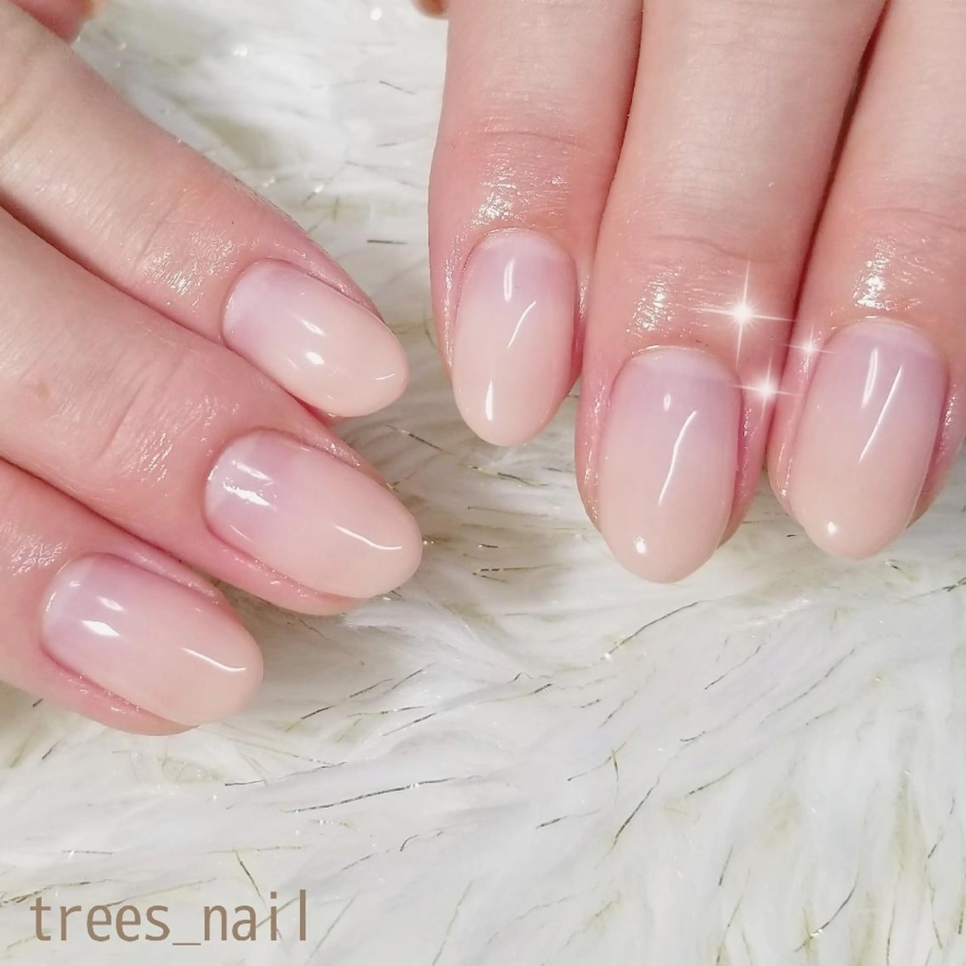 ネイル グラデーション オフィスネイル シンプルネイル trees_ nailのネイルデザイン