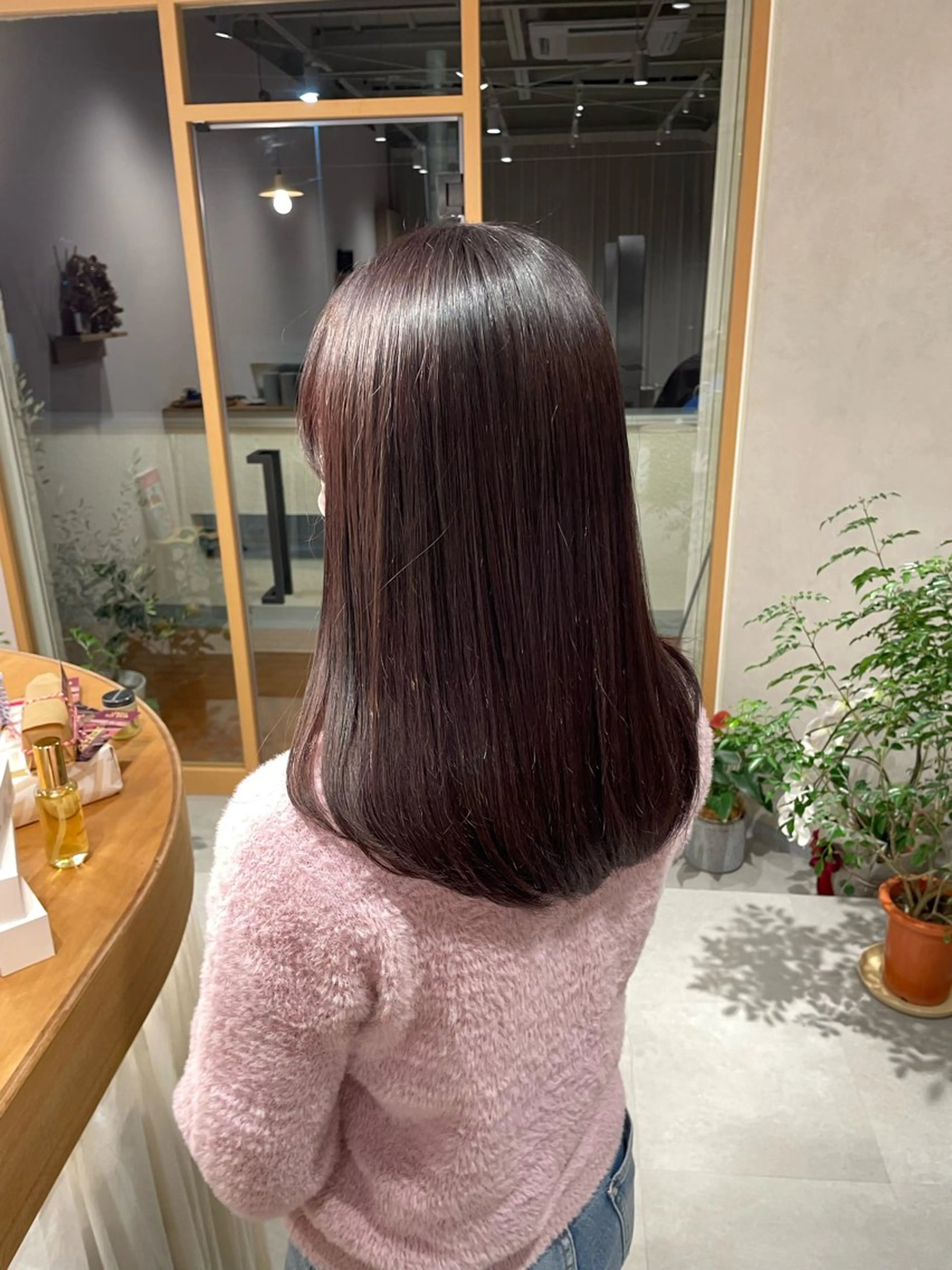 セミロング カラー ブラウンカラー ピンクカラー ピンクブラウン カット 縮毛矯正 トリートメント runru /muku.のヘアスタイル