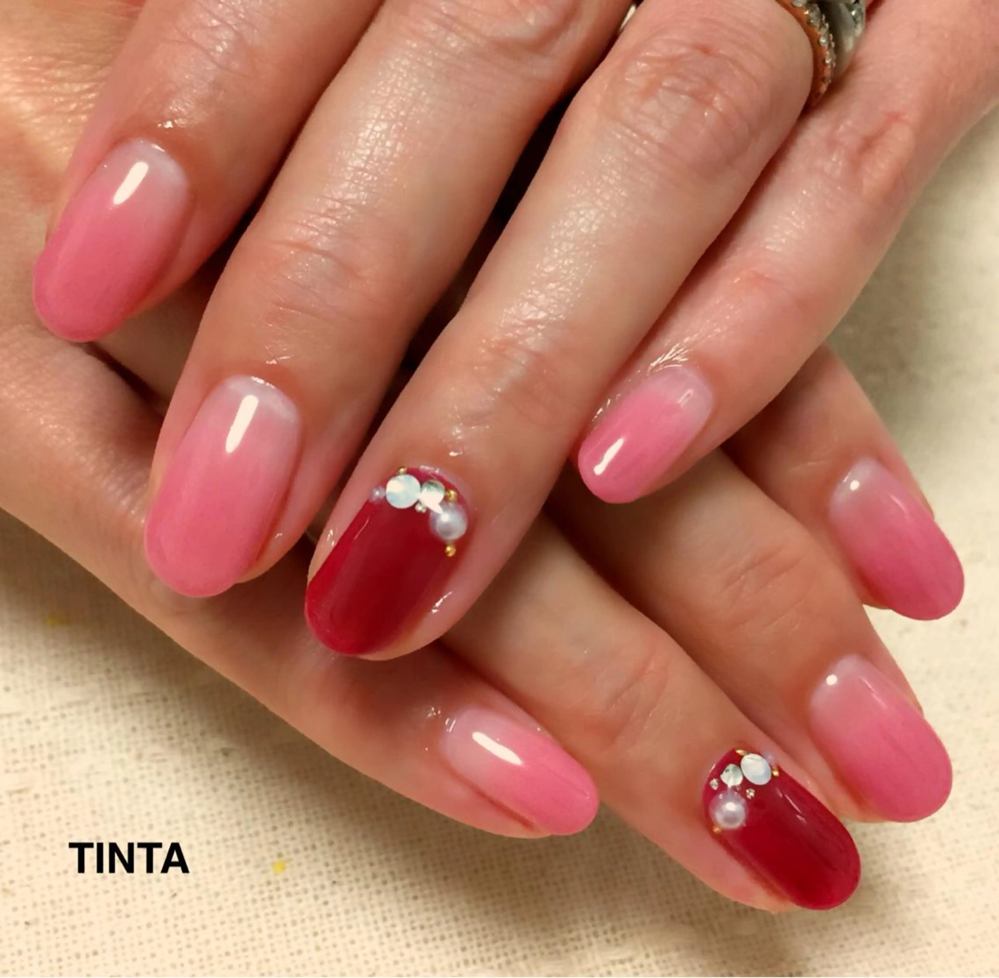 ネイル ボルドー グラデーション ネイルサロン ティンタ所属・馬場 典子のネイルデザイン