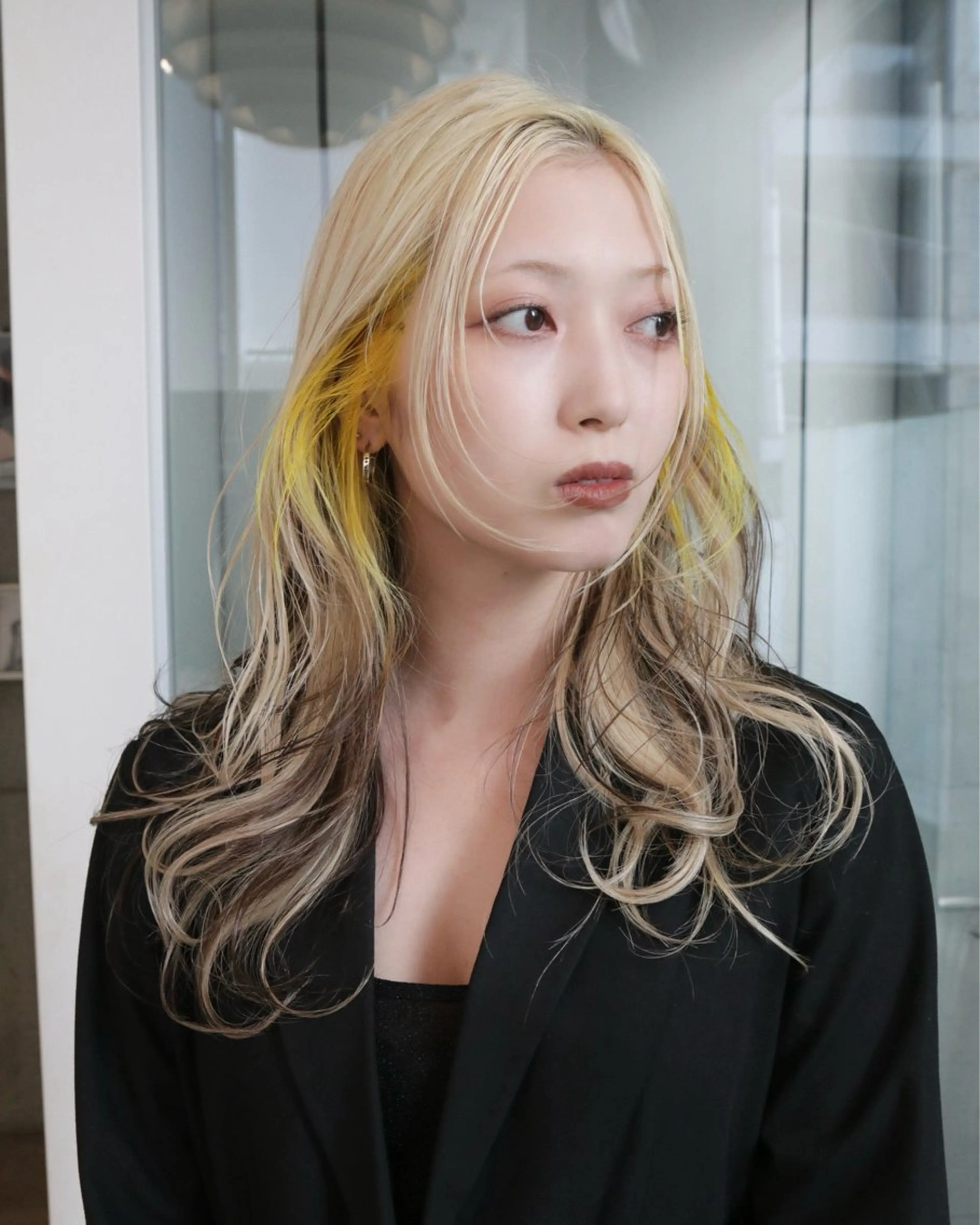 ロング カラー ブロンド ヘアカラー トリートメント レイヤーカットとハイ トーン/HIROKIのヘアスタイル