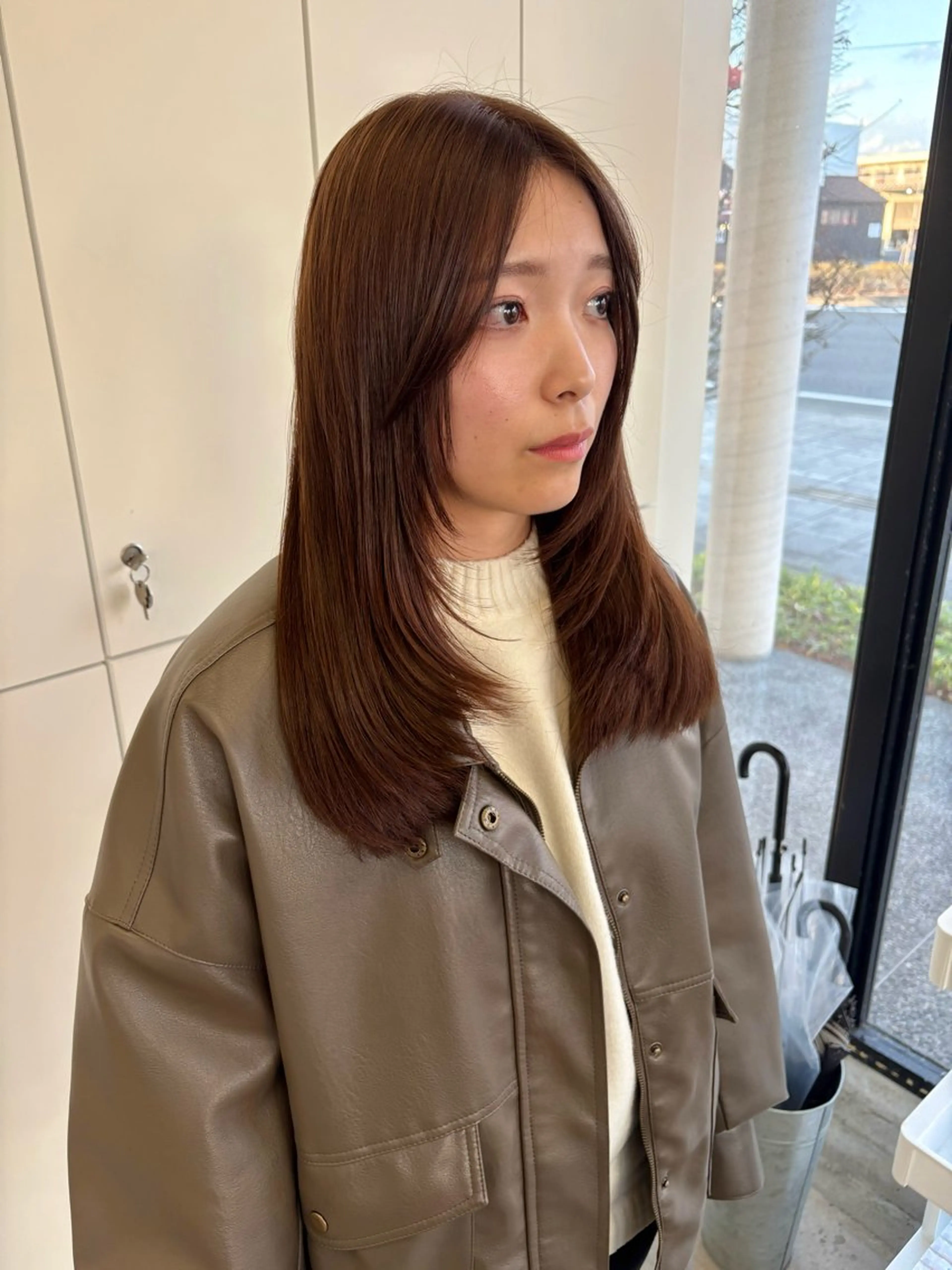 ミディアム カラー ブラウンカラー レイヤーカット カット ヘアカラー LOMARLIE / CHIKA🫧のヘアスタイル