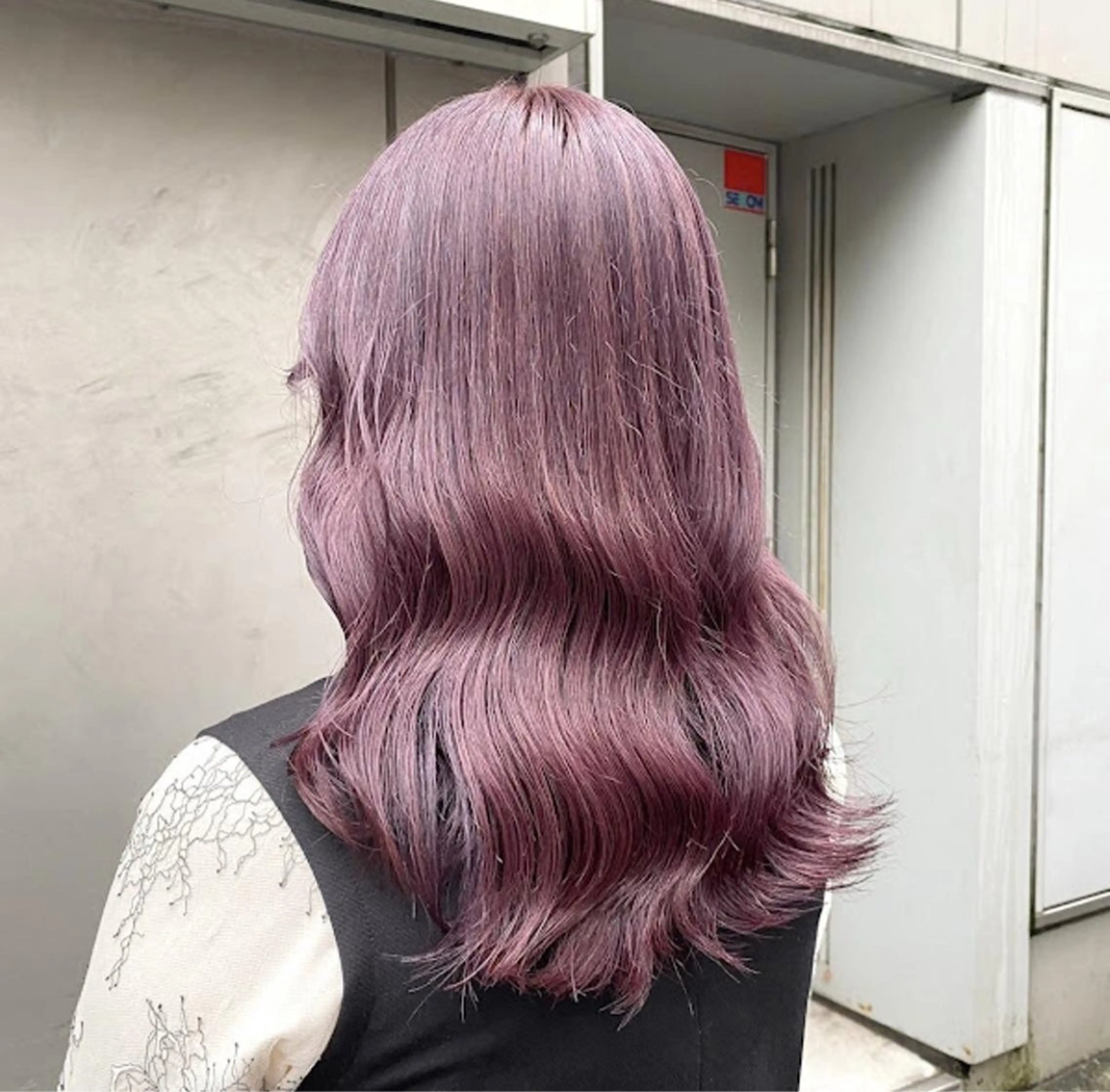 ロング カット ヘアカラー トリートメント 韓国ヘア/ブリーチ無 しWカラー/オリーブのヘアスタイル