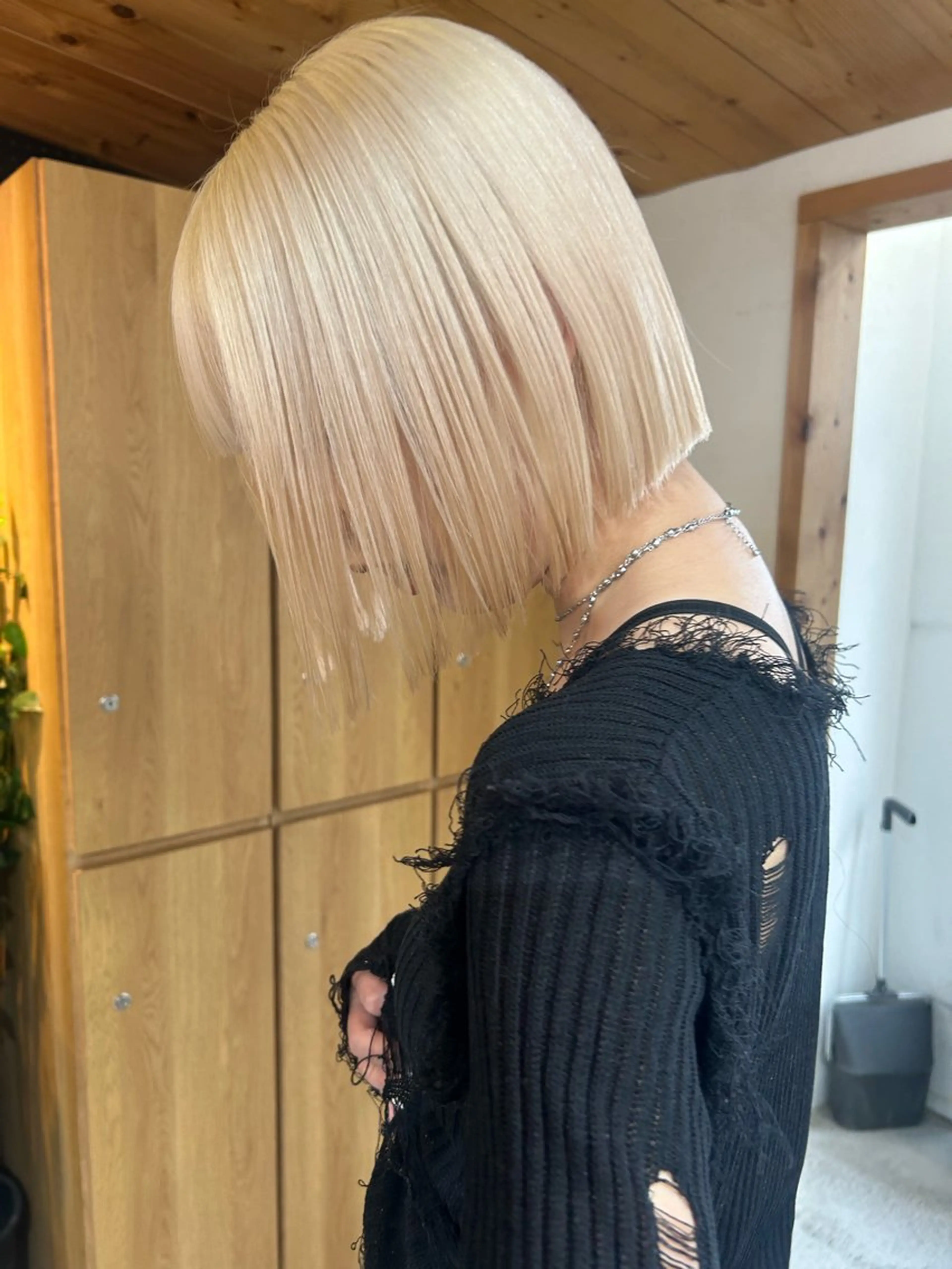 ショート カラー メンズ メンズハイトーン ハイトーンカラー ボブ カット ヘアカラー トリートメント 🧸艶々韓国ヘア 🧁mizunaのヘアスタイル