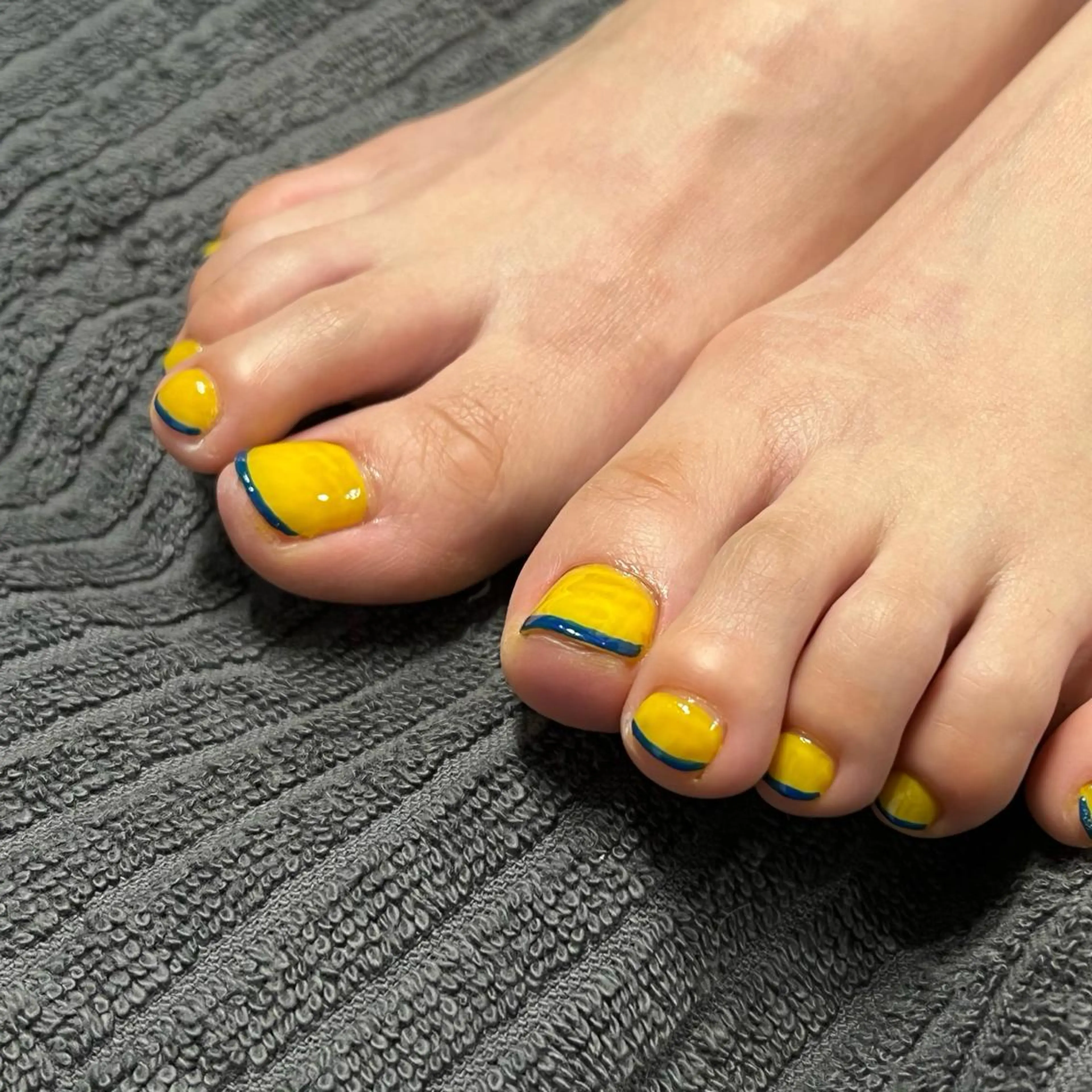 ネイル フットネイル HENRIETTA NAILSALONのネイルデザイン