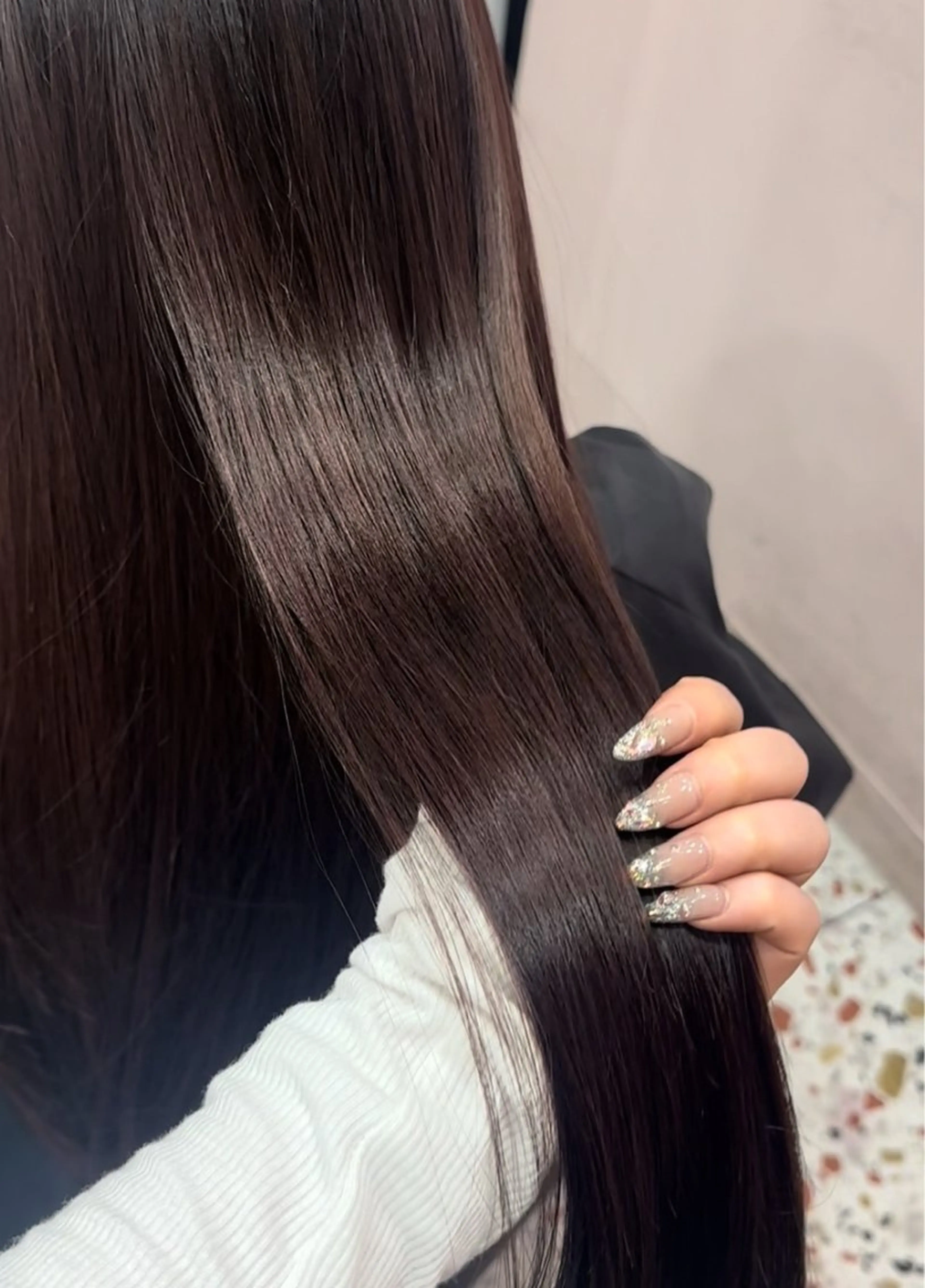 ロング カラー ブラウンカラー ヘアカラー トリートメント 𝑴𝑶𝑲𝑨 トレンド韓国ヘア🩷のヘアスタイル