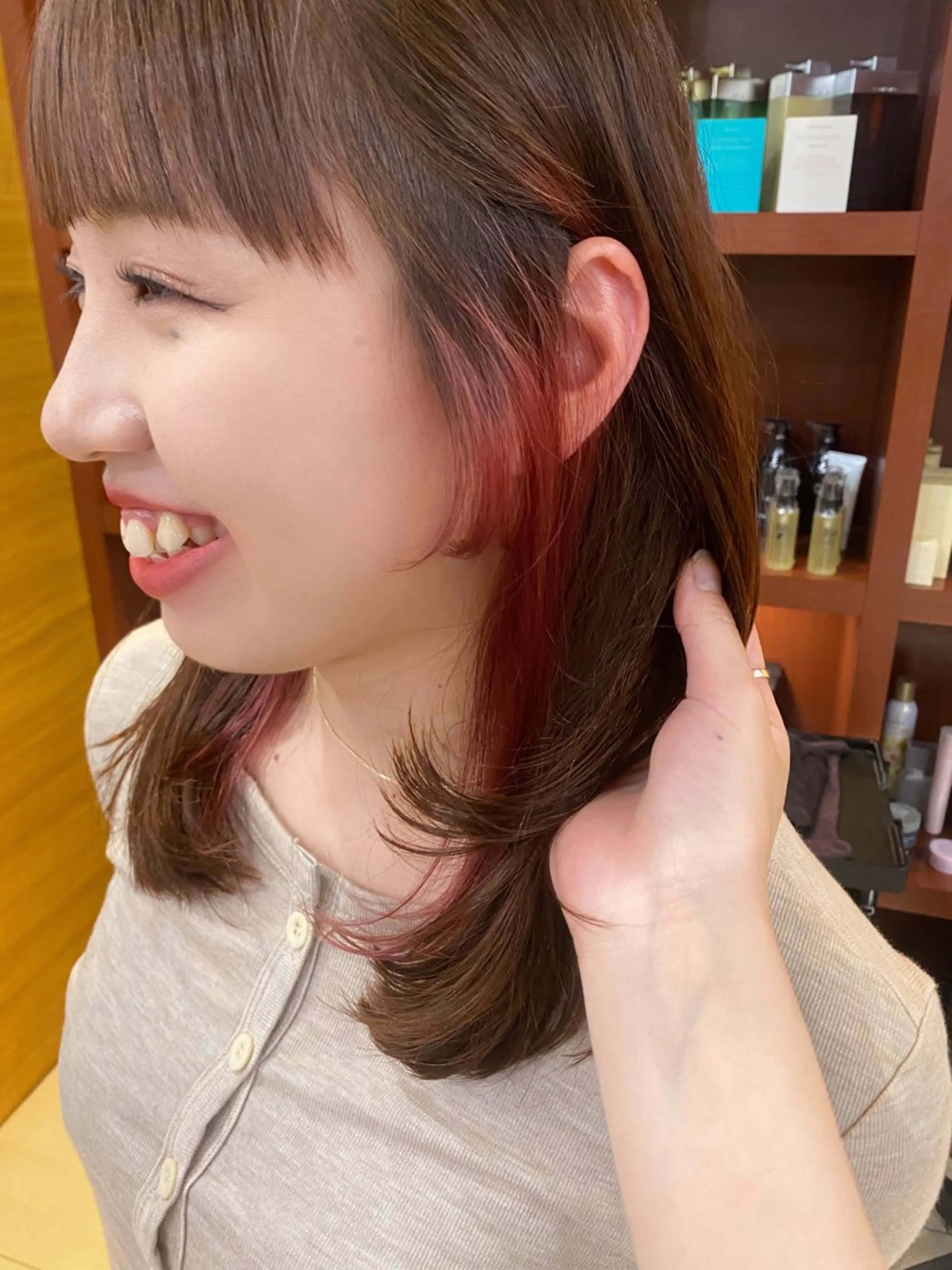 カラー ブリーチ デザインカラー カット トリートメント shiori/暖色/ レイヤー/似合わせのヘアスタイル